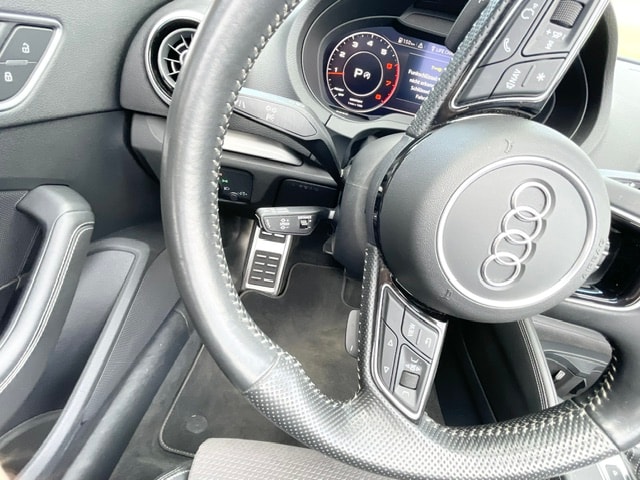 AUDI A3 Cabriolet 2.0 TFSI Sport quattro S-tronic-image-8