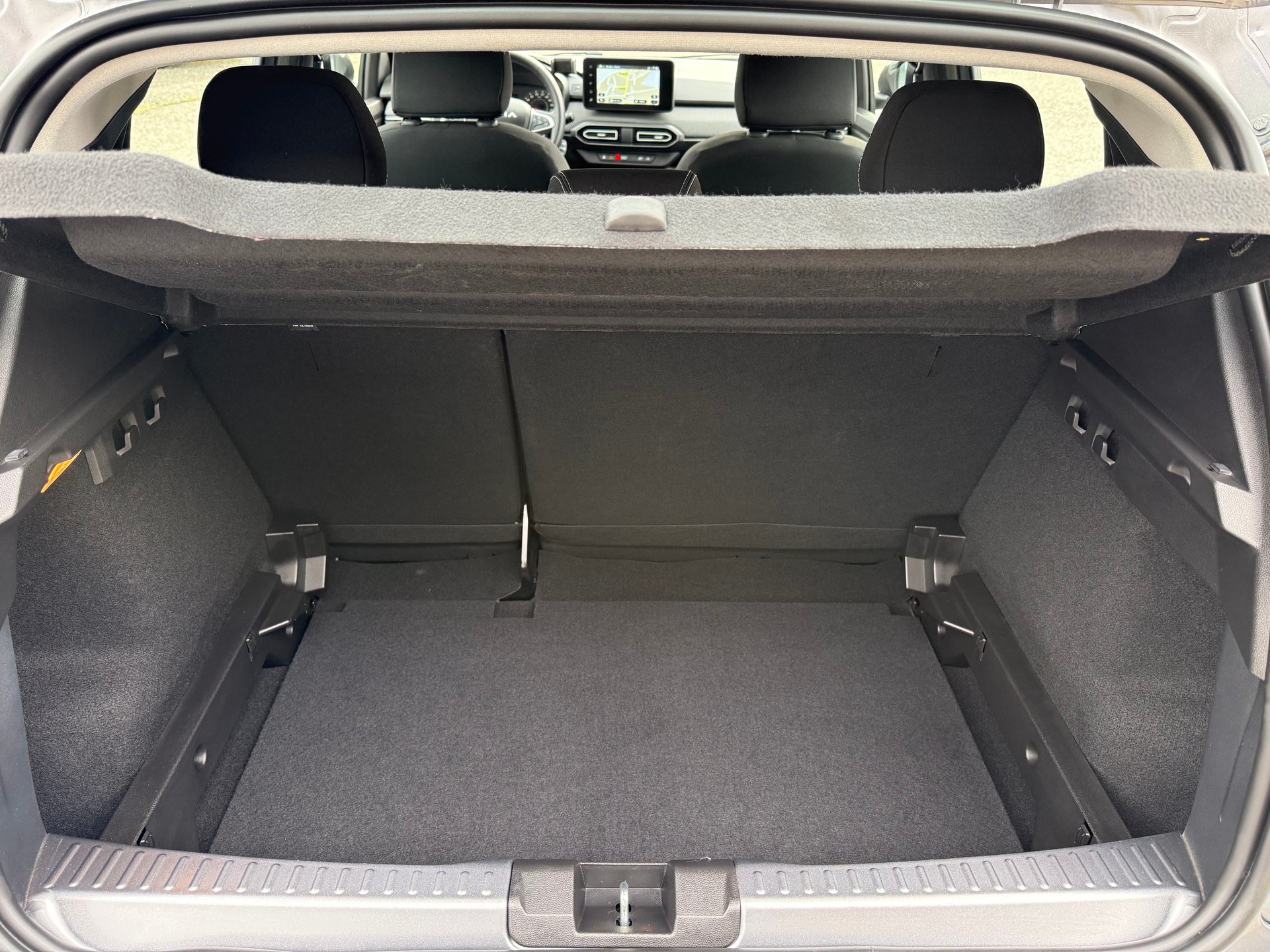 DACIA Sandero TCe 90 Journey-image-12