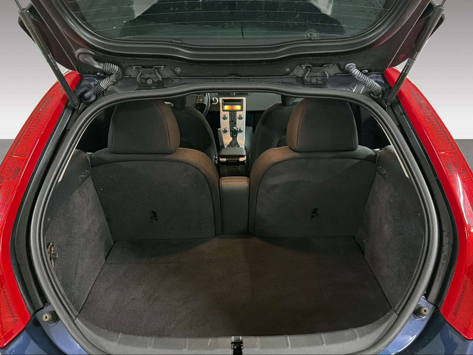 VOLVO C30 1.6 D2 Kinetic S/S-image-5