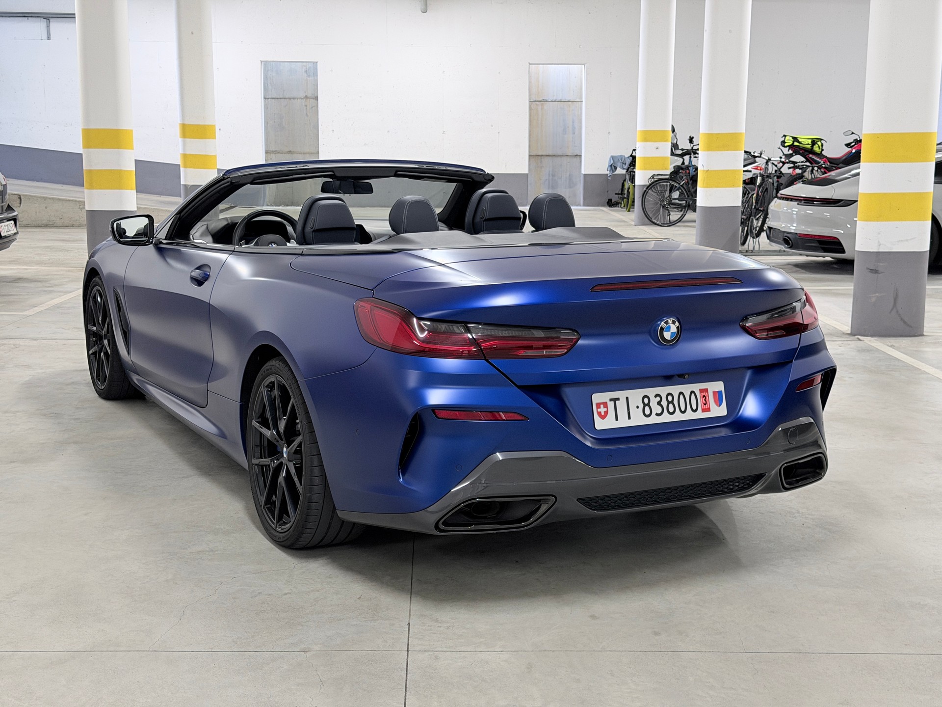 BMW 840i xDrive-image-2