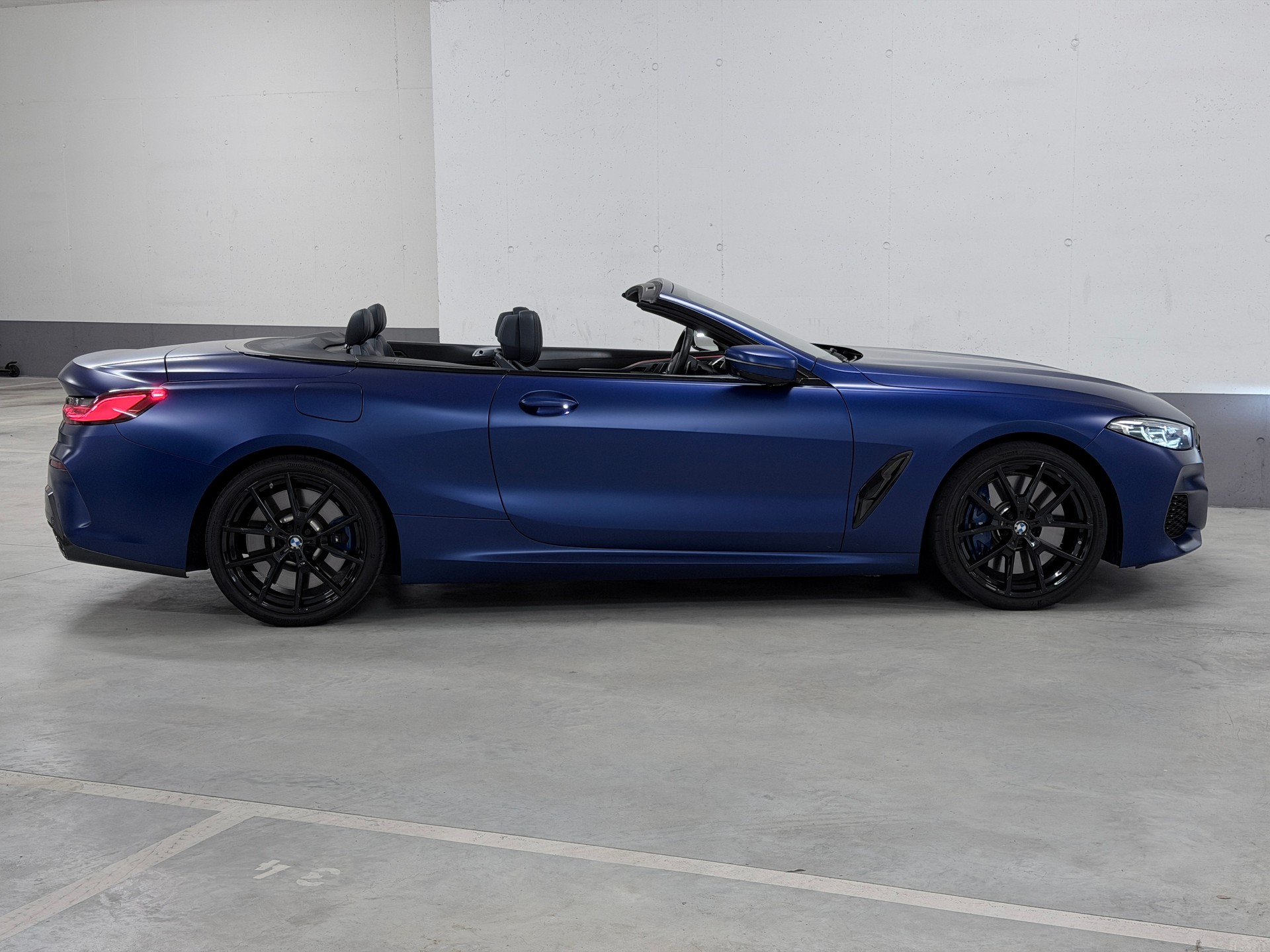 BMW 840i xDrive-image-1