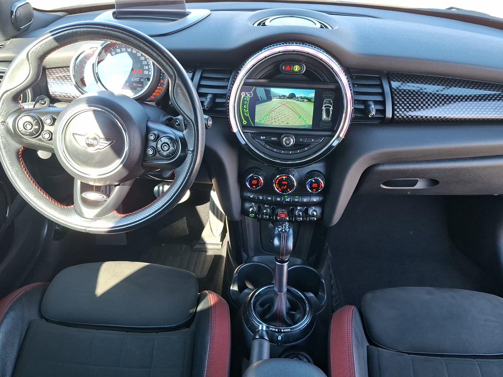 MINI Cooper John Cooper Works Steptronic-image-9