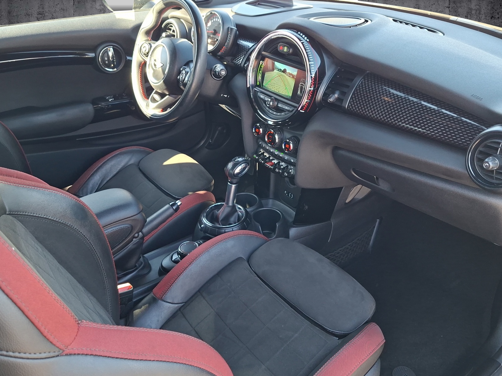 MINI Cooper John Cooper Works Steptronic-image-7