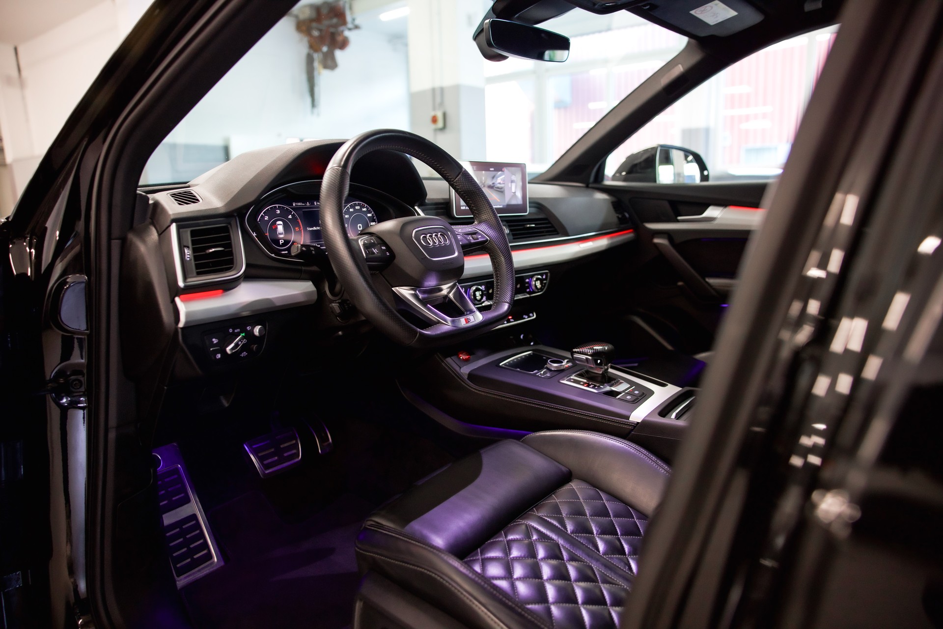 AUDI Q5 40 TDI S Line quattro S-tronic *CH-FHZ*-image-17