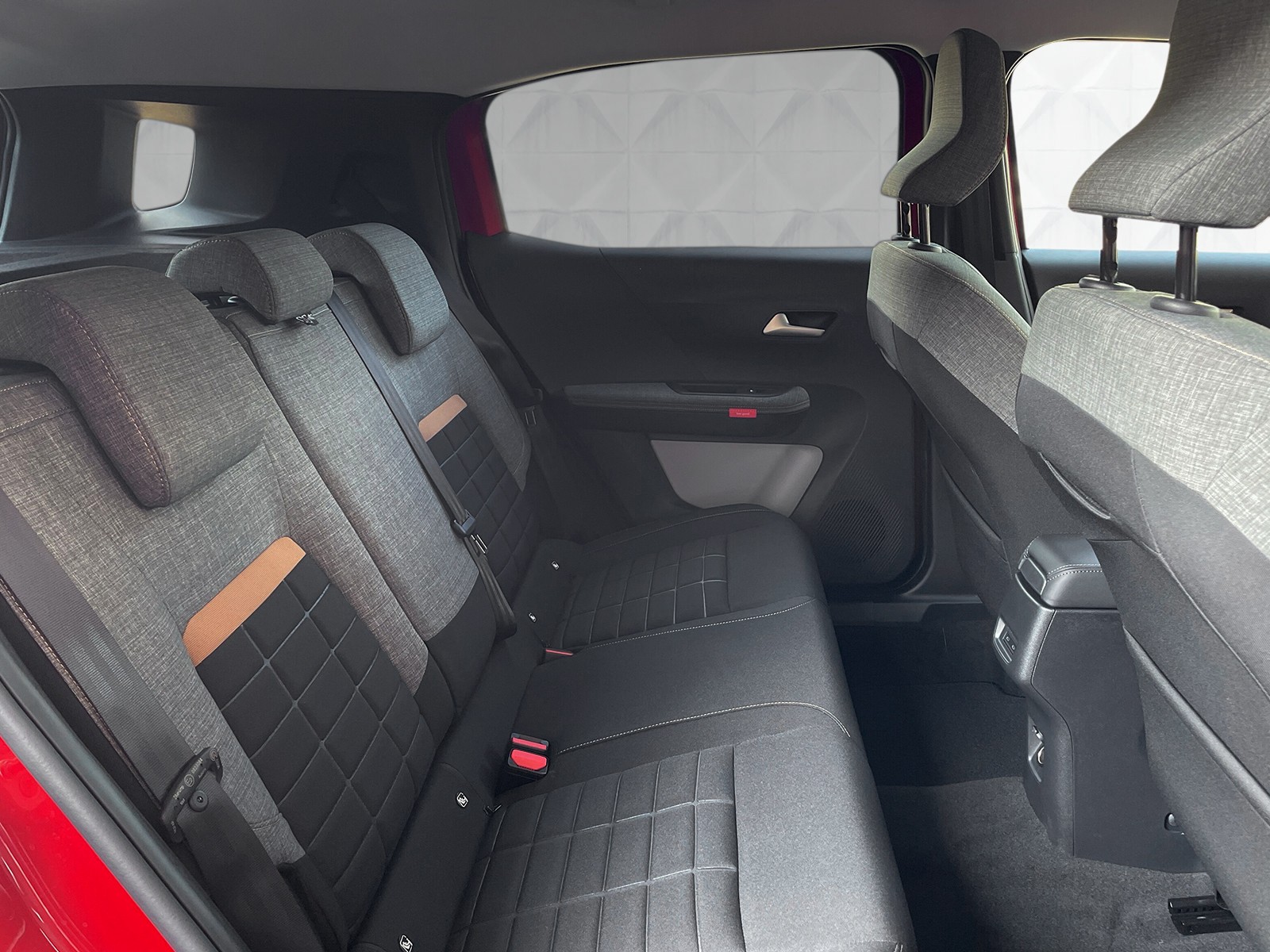 CITROEN C3 Aircross 1.2 MHEV Plus-image-10