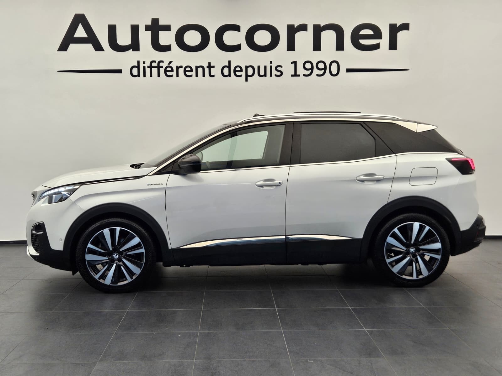 PEUGEOT 3008 300e Hybrid4 GT EAT8-showroom-element-1