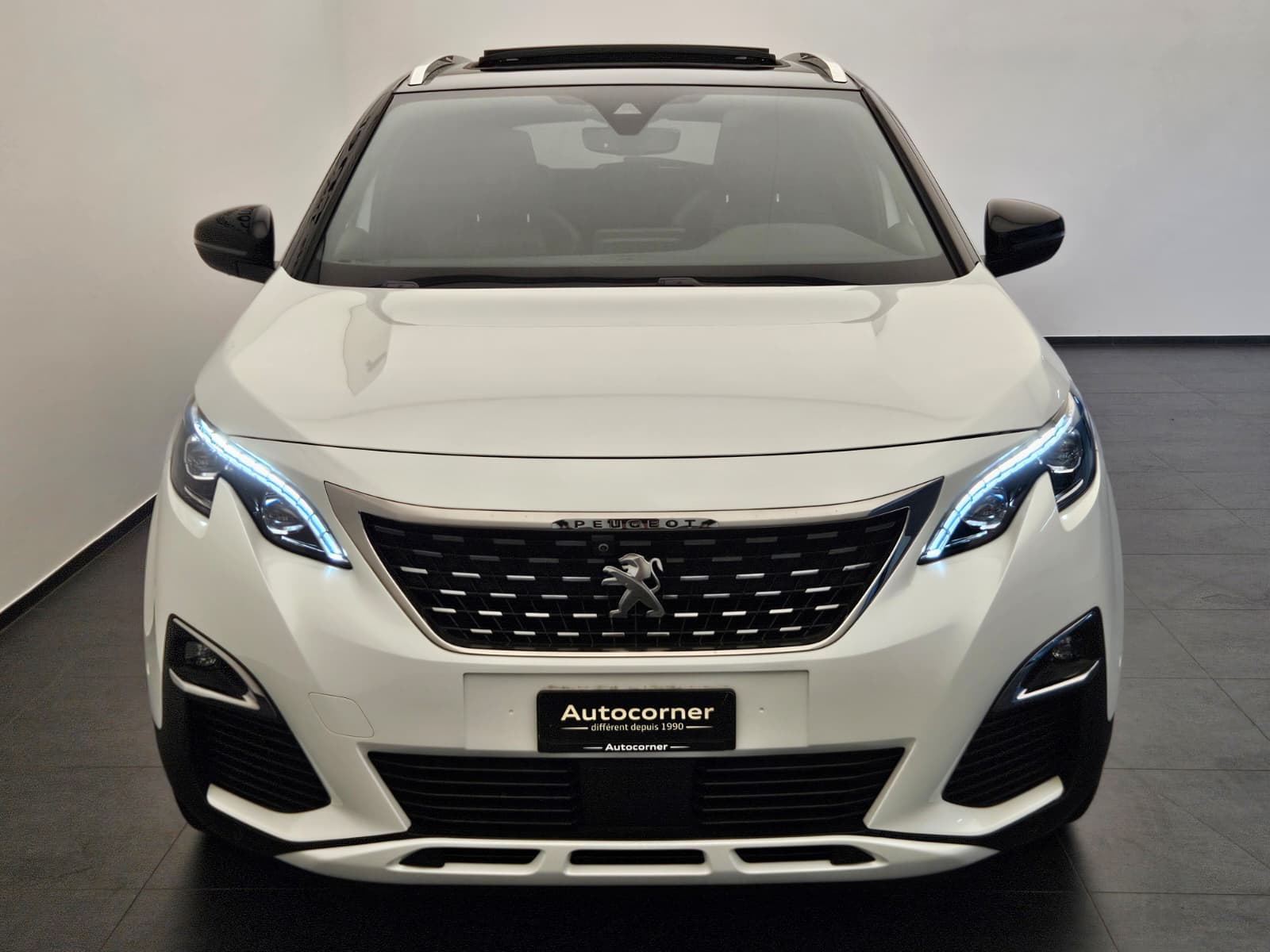 PEUGEOT 3008 300e Hybrid4 GT EAT8-showroom-element-3