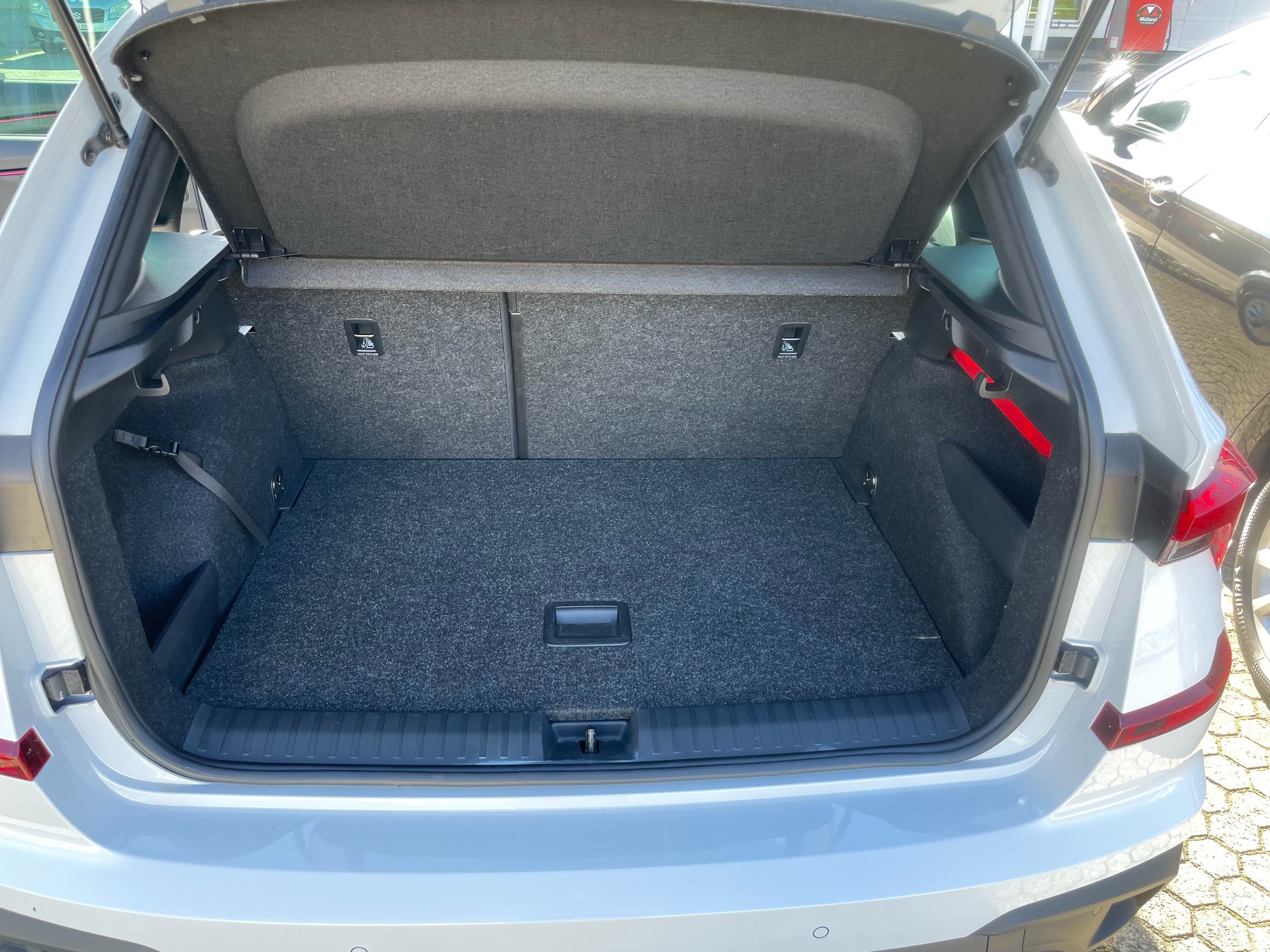 SKODA Kamiq 1.0 TSI Selection DSG-image-11