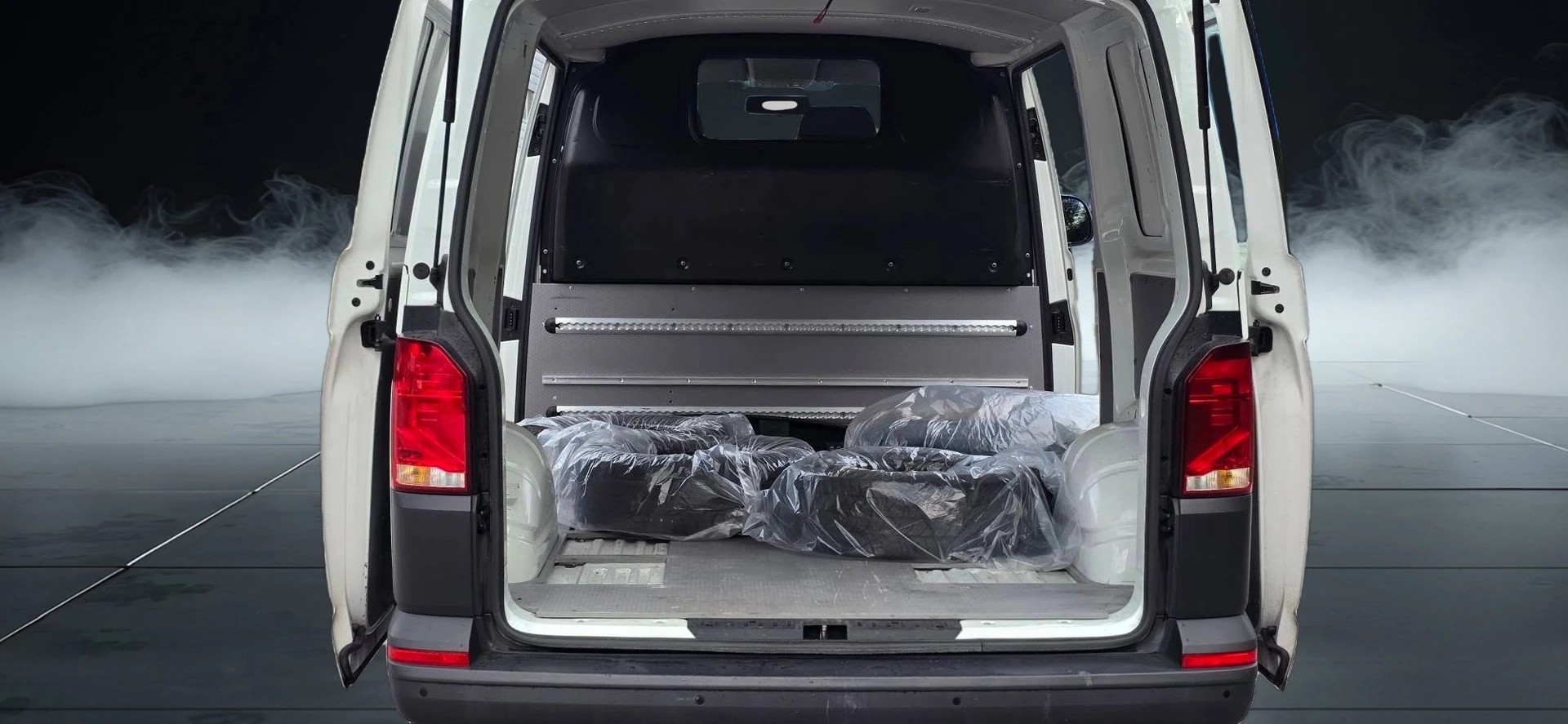 VW T6.1 2.0 TDI 4Motion DSG-image-12