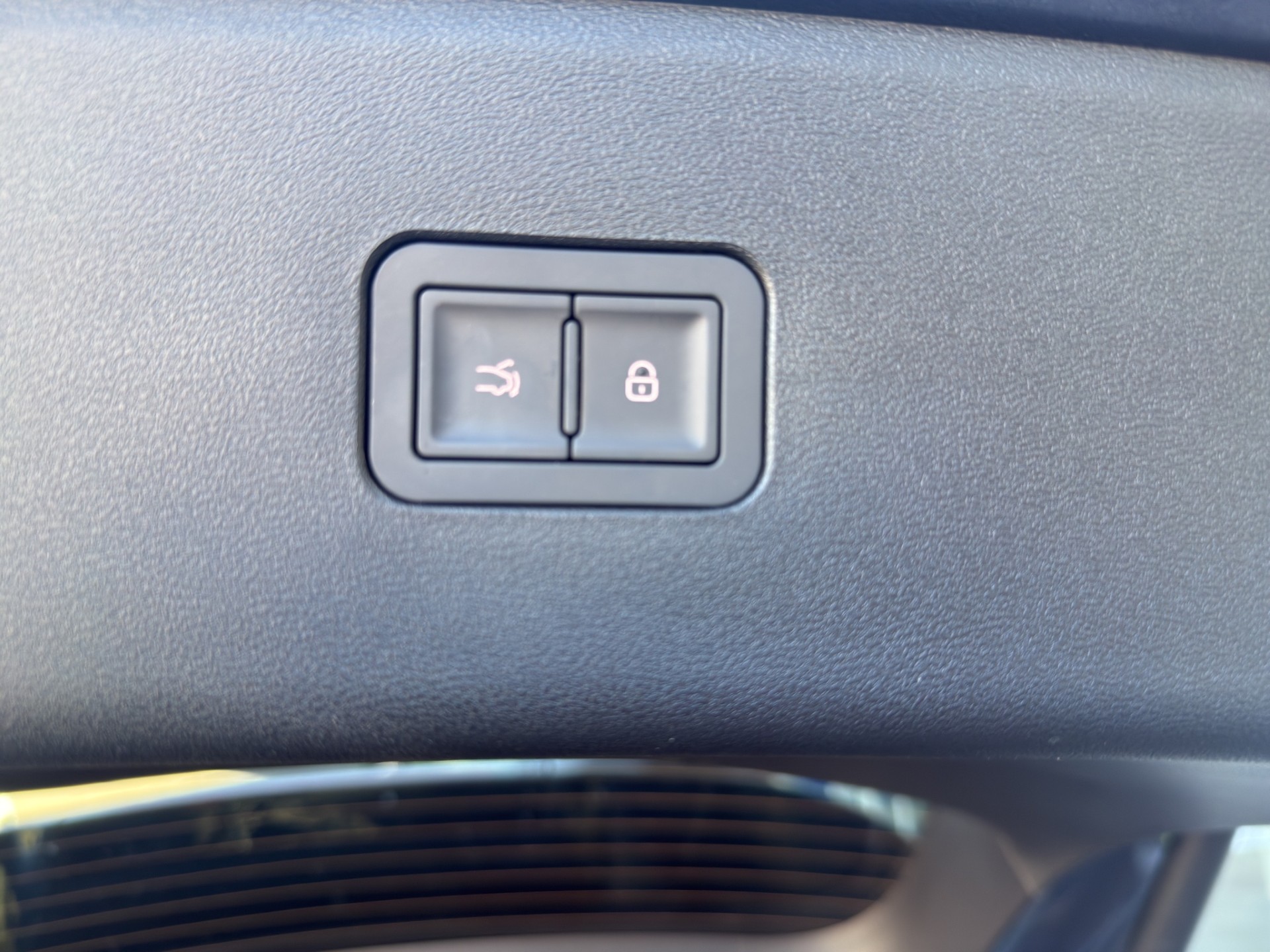BYD Seal 6 DM-i Touring Comfort-image-15