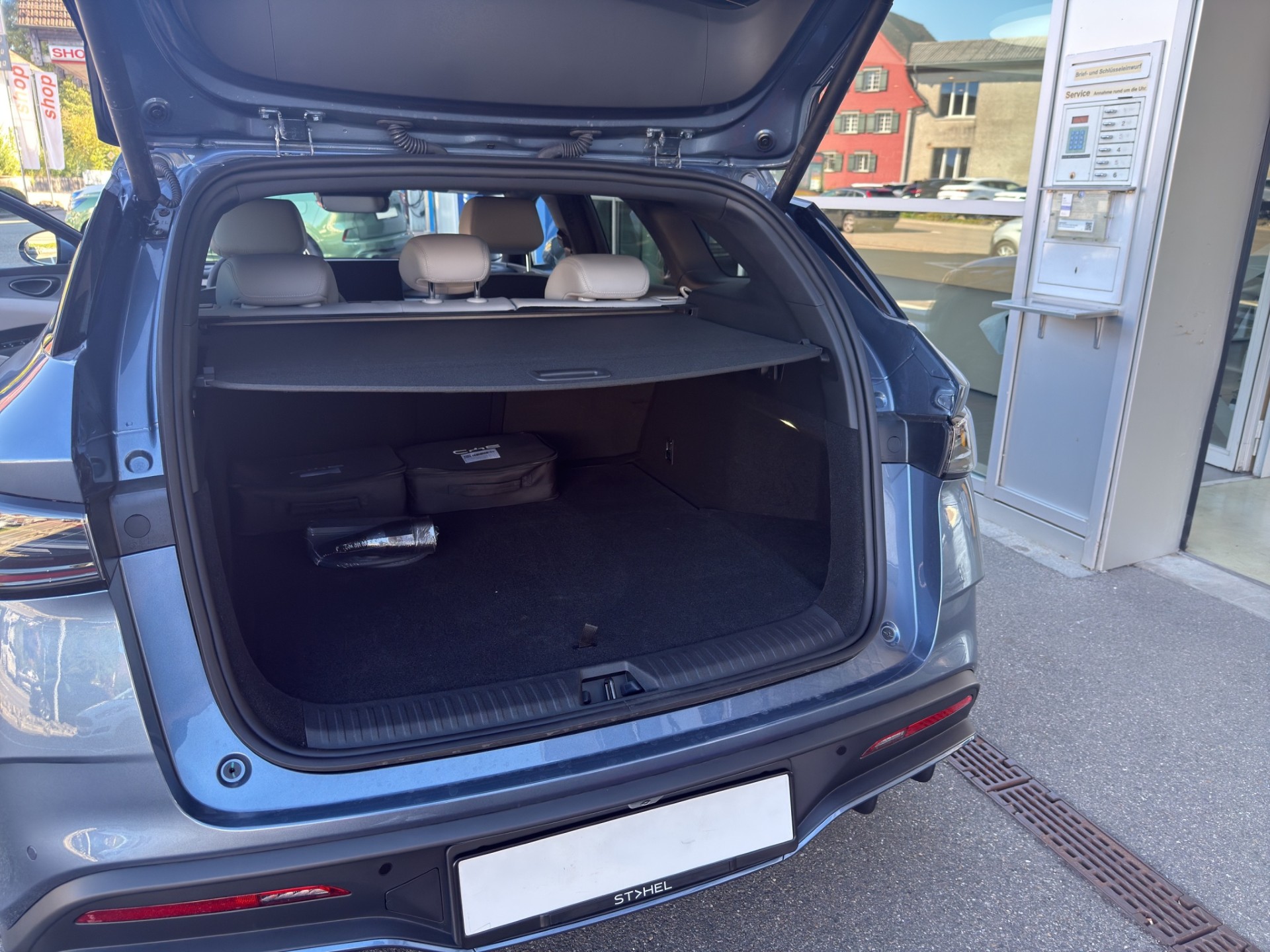 BYD Seal 6 DM-i Touring Comfort-image-14
