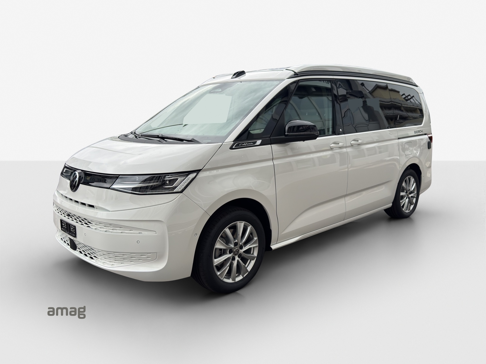 VW California 2.0 TDI Beach Camper-image-0