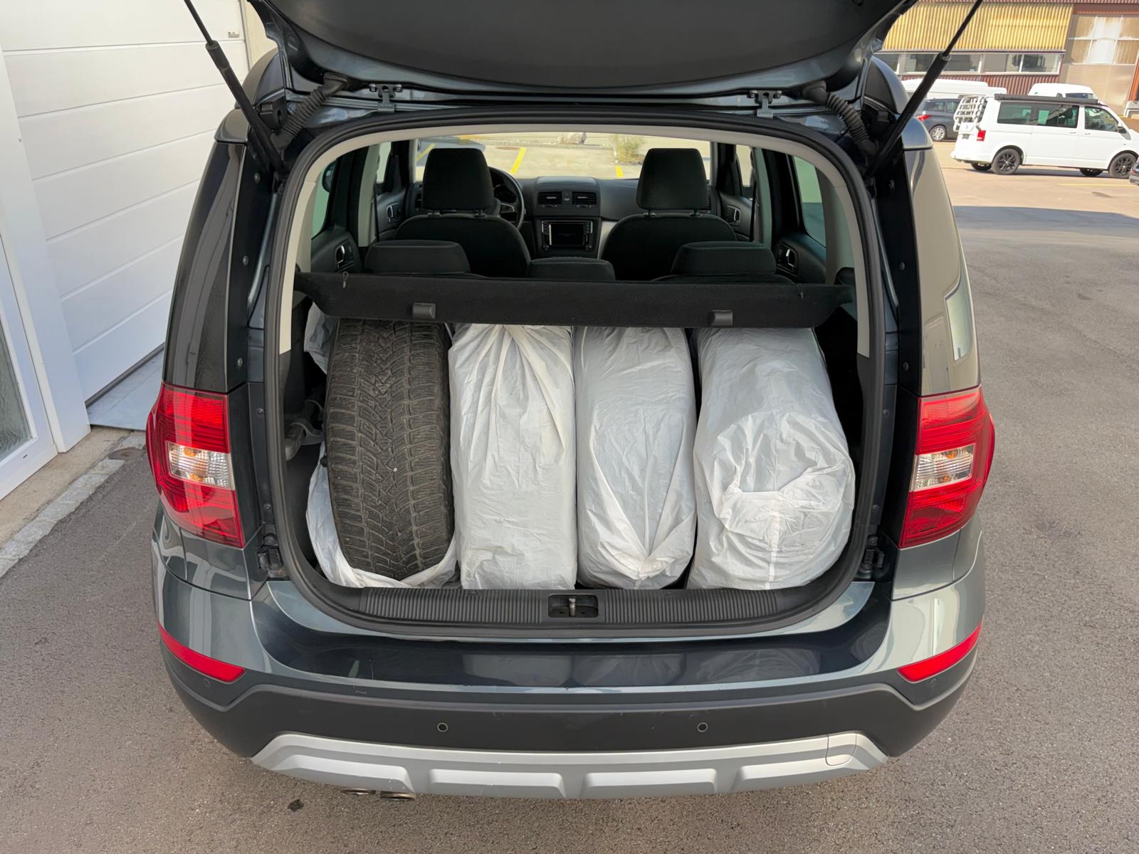 SKODA Yeti 1.4 TSI Ambition 4x4 SwissJoy-image-13