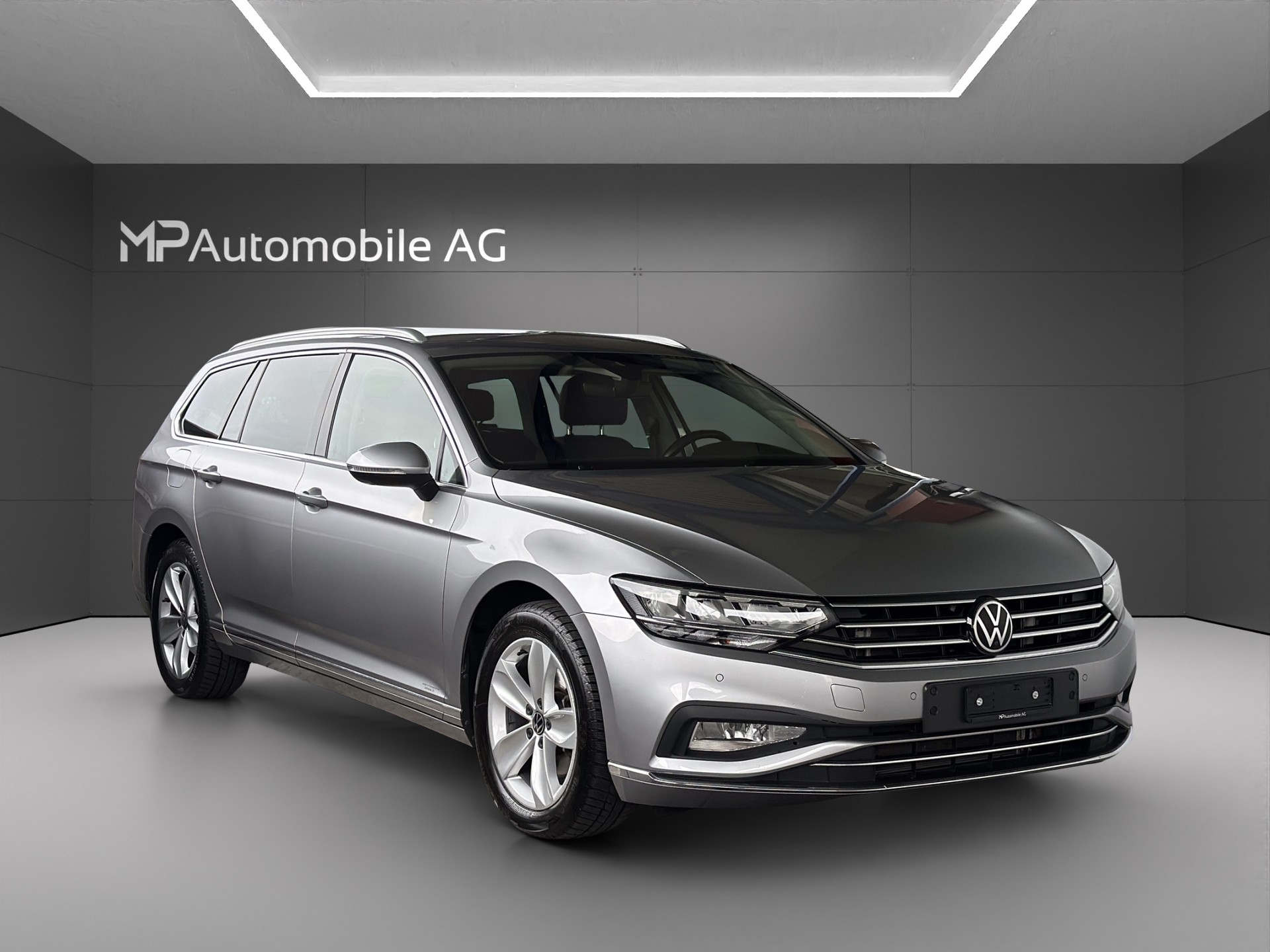 VW Passat 2.0 TDI BMT Elegance 4Motion DSG-image-1