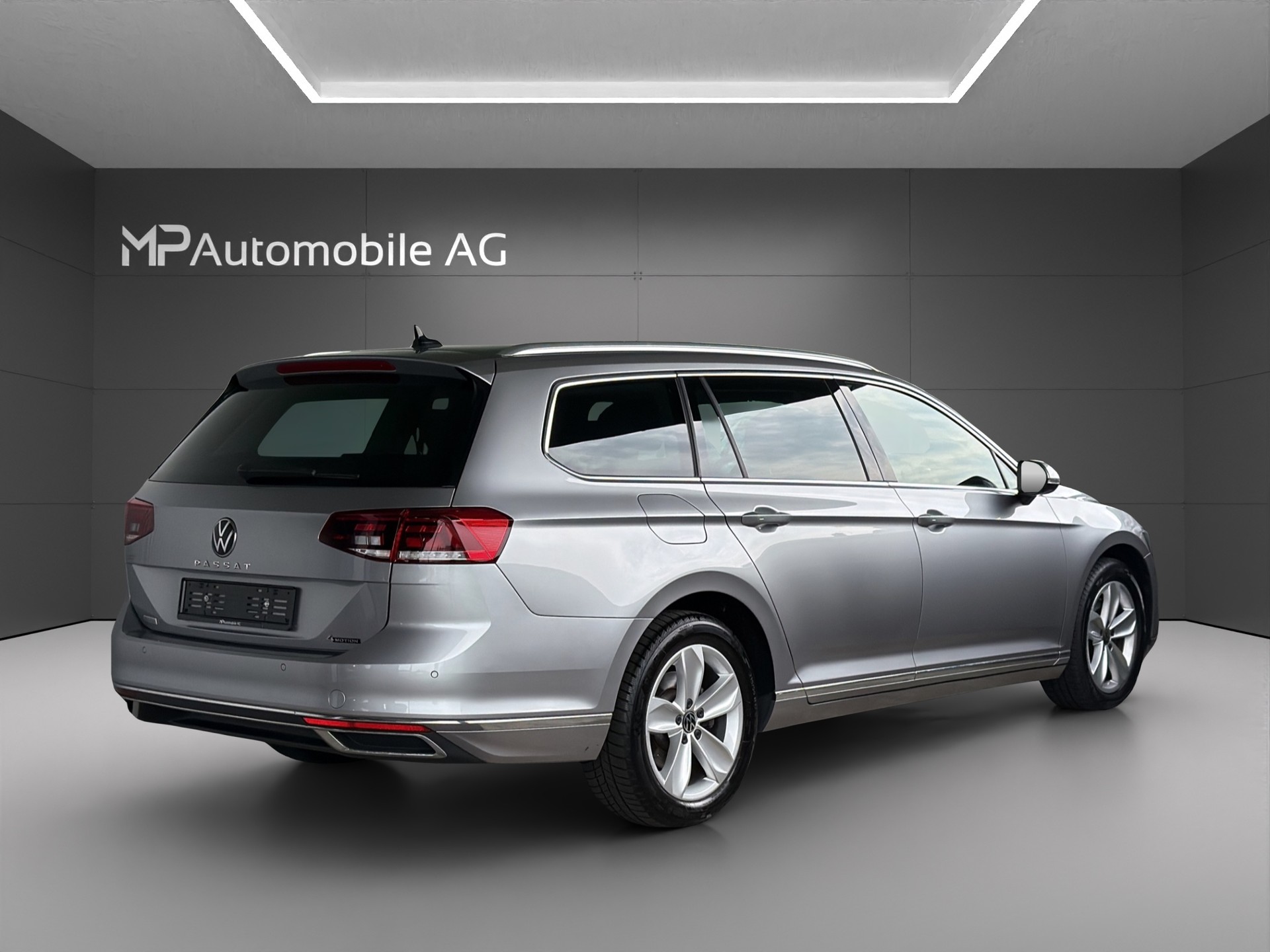 VW Passat 2.0 TDI BMT Elegance 4Motion DSG-image-2