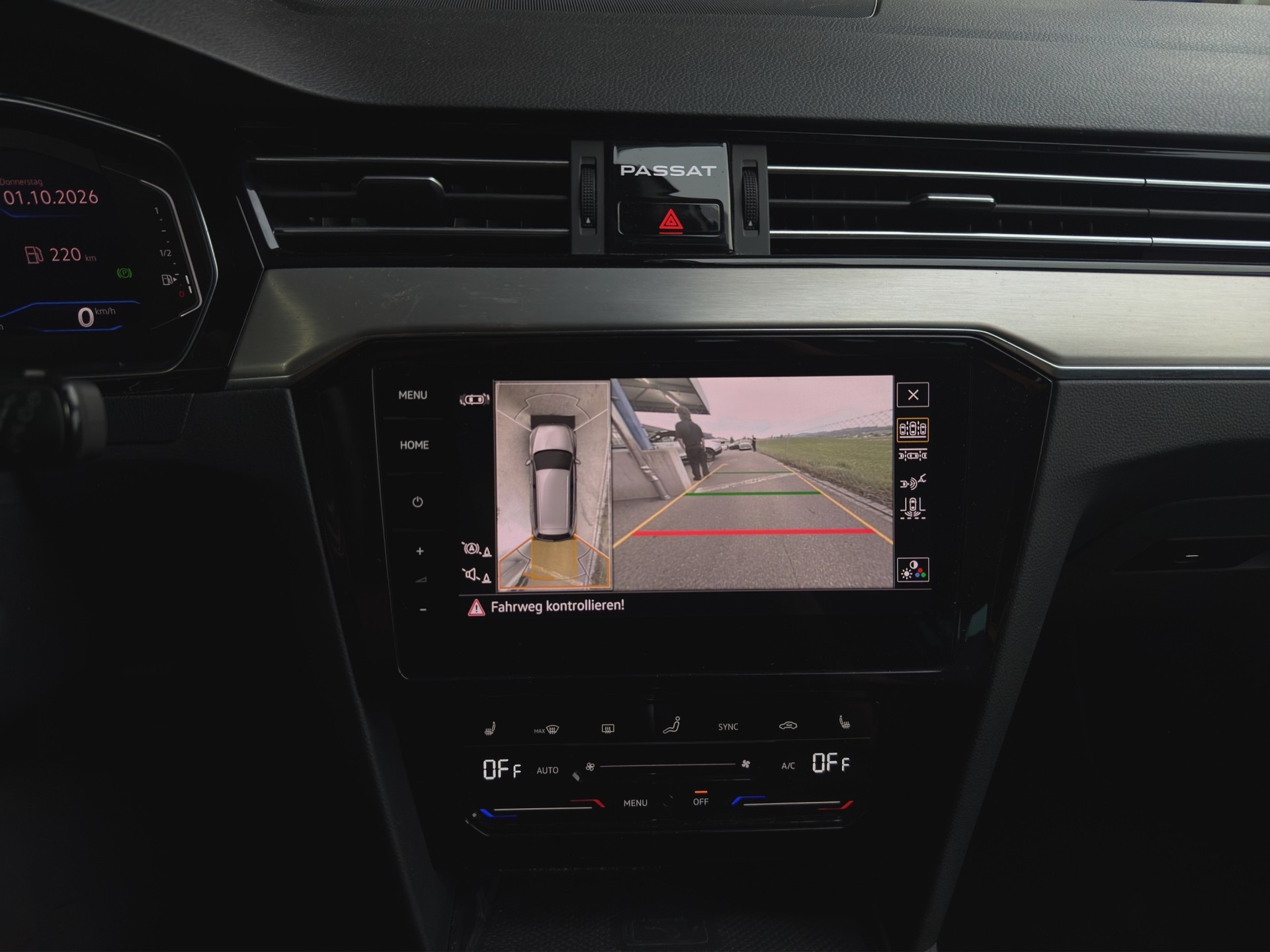 VW Passat 2.0 TDI BMT Elegance 4Motion DSG-image-12