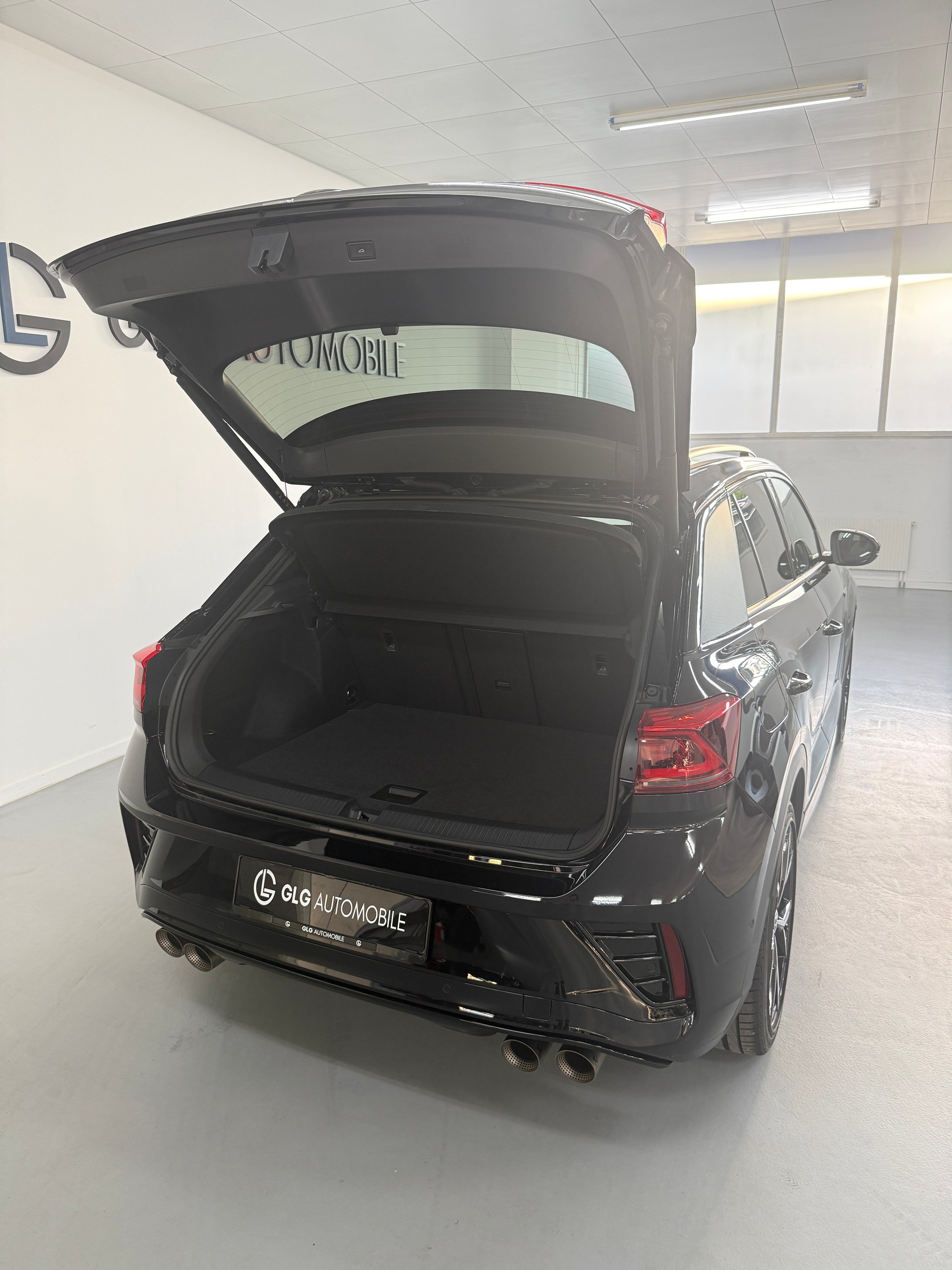 VW T-Roc 2.0 TSI R DSG 4Motion-image-14