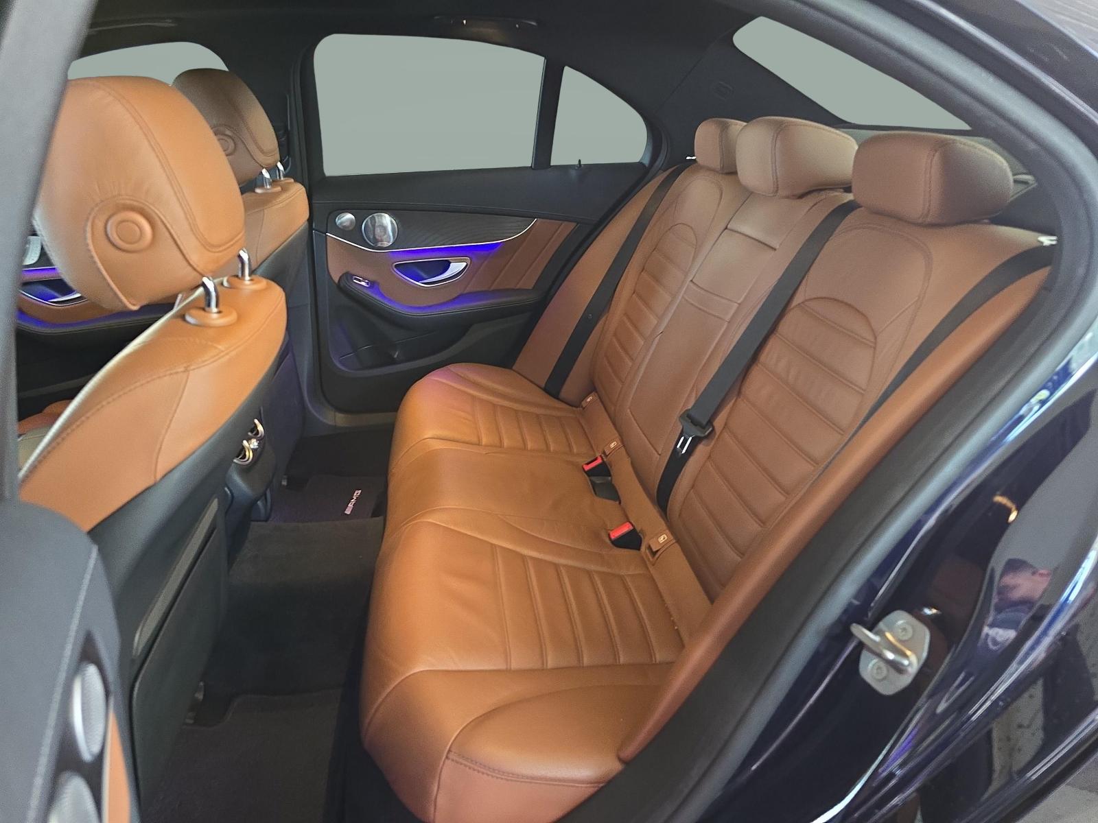 MERCEDES-BENZ C 220 d 4MATIC AMG Line-image-10