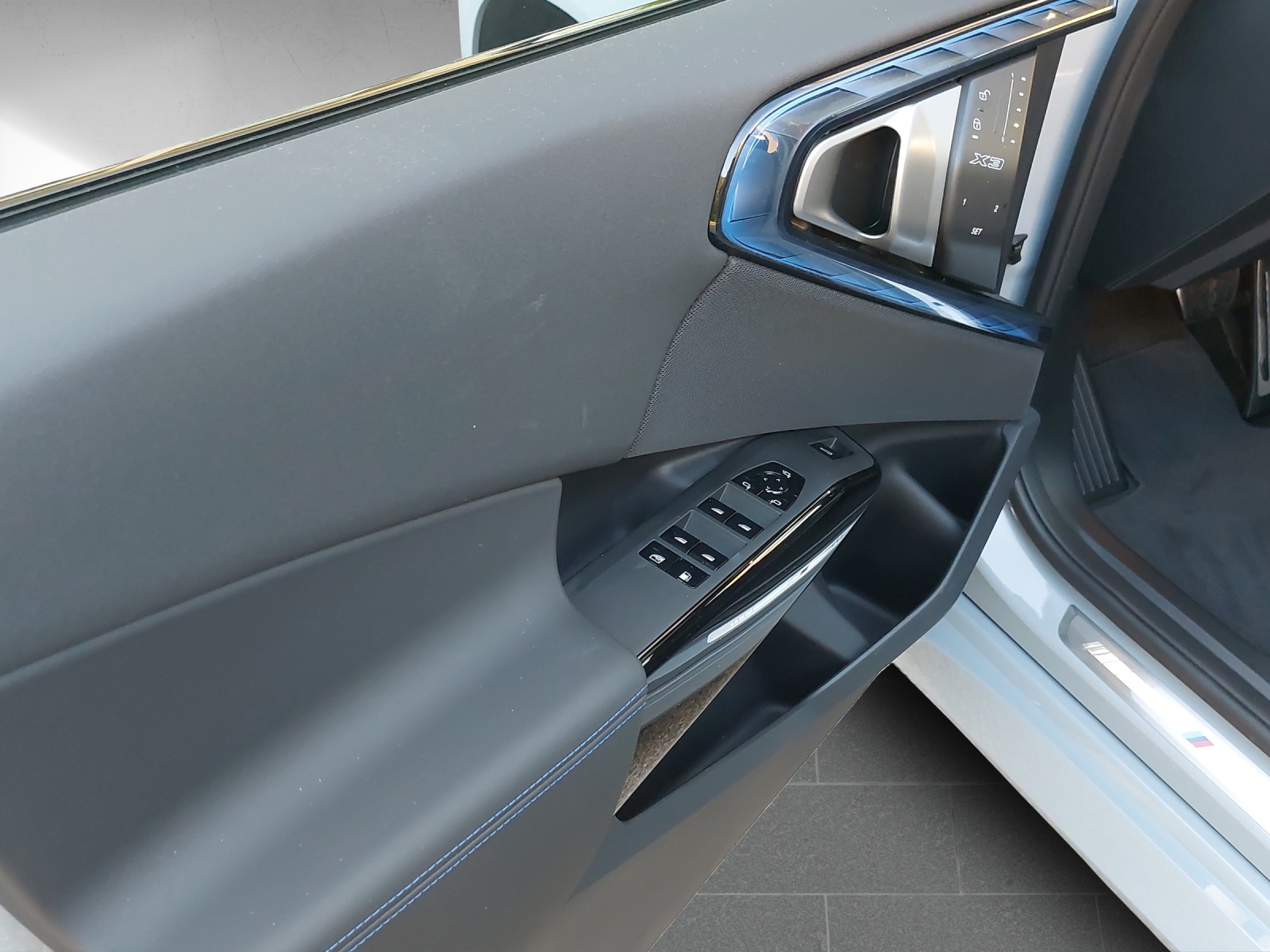 BMW X3 xDrive 30e M Sport Pro-image-14