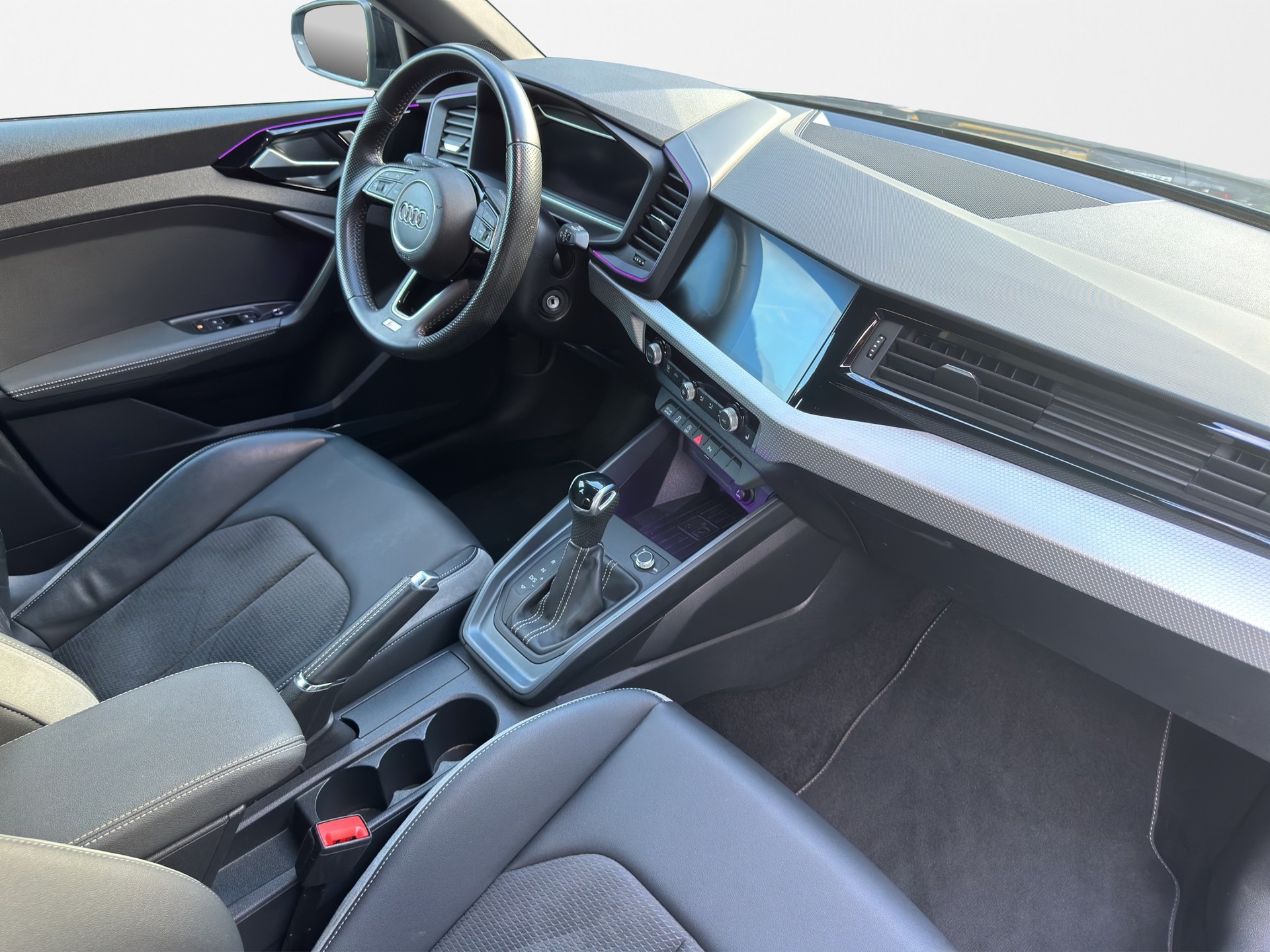 AUDI A1 Sportback 30 TFSI S Line S-tronic-image-16