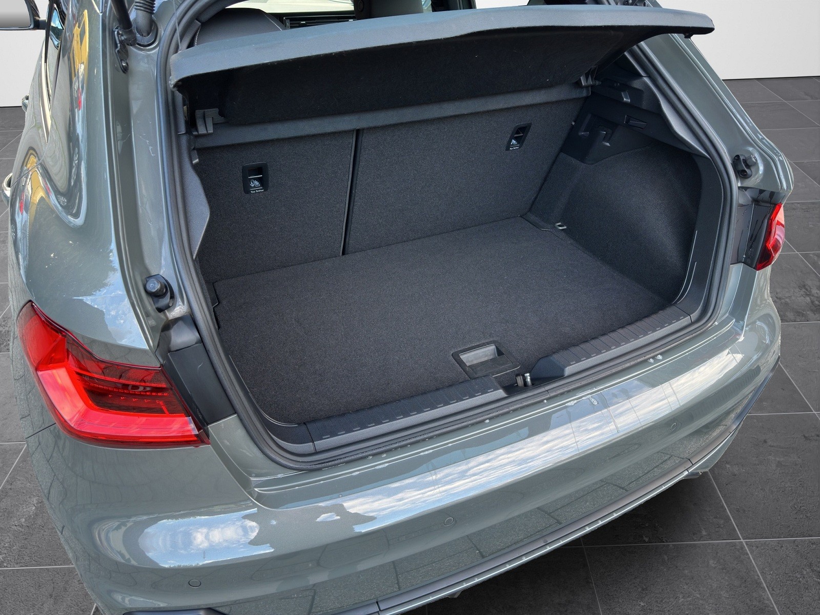 AUDI A1 Sportback 30 TFSI S Line S-tronic-image-18