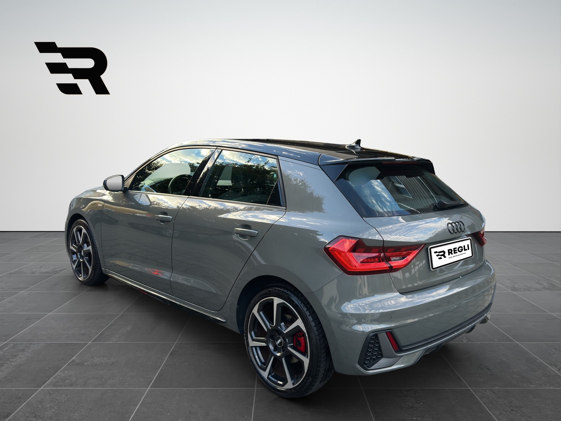 AUDI A1 Sportback 30 TFSI S Line S-tronic-image-2