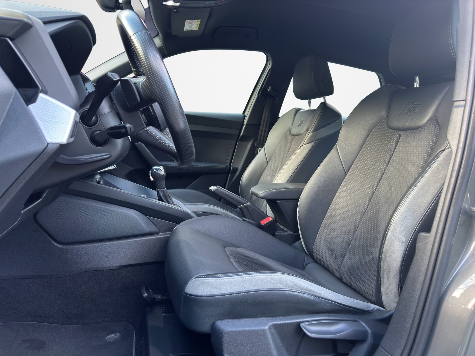 AUDI A1 Sportback 30 TFSI S Line S-tronic-image-8