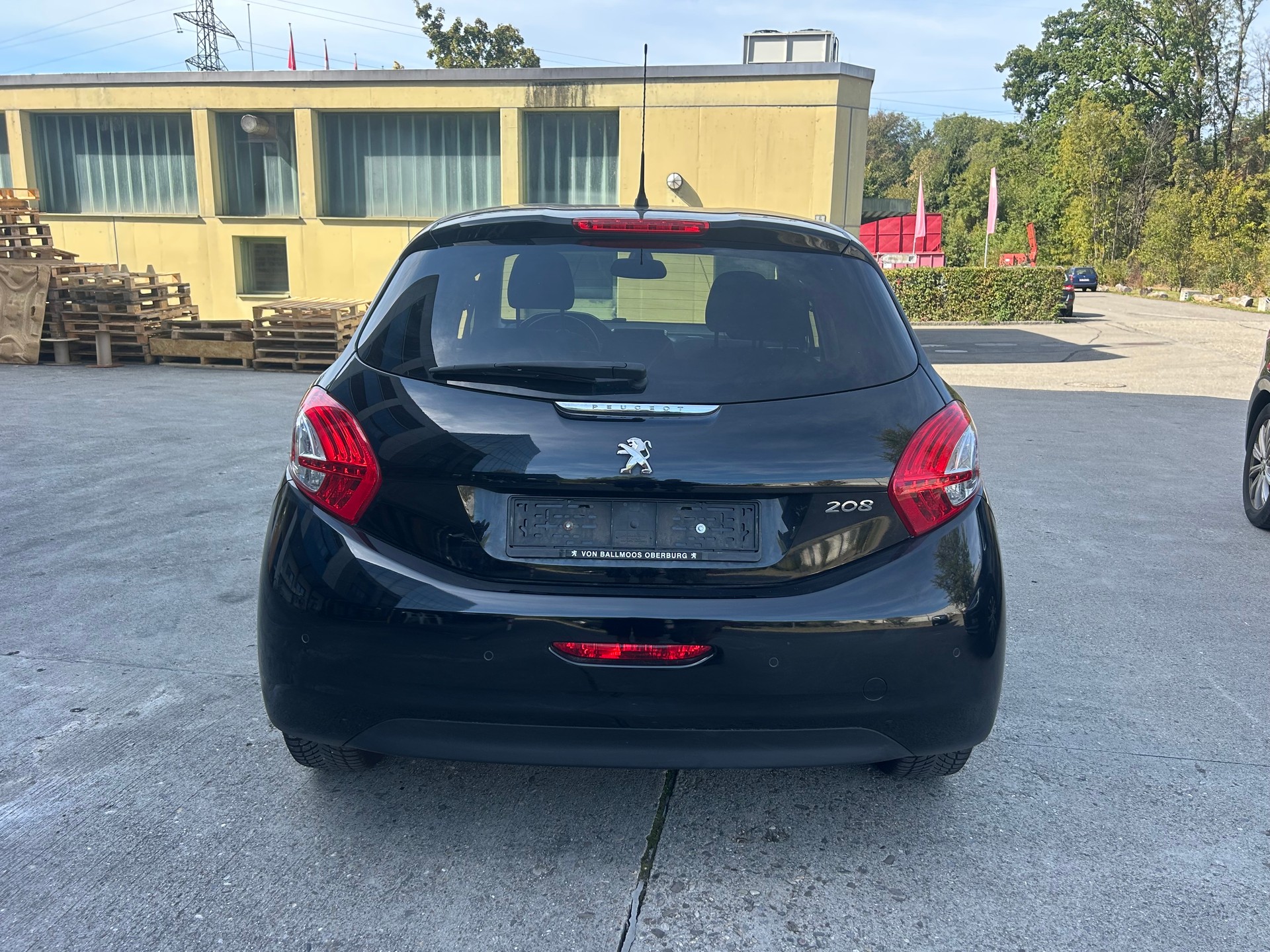 PEUGEOT 208 1.6 VTI Intuitive-image-5