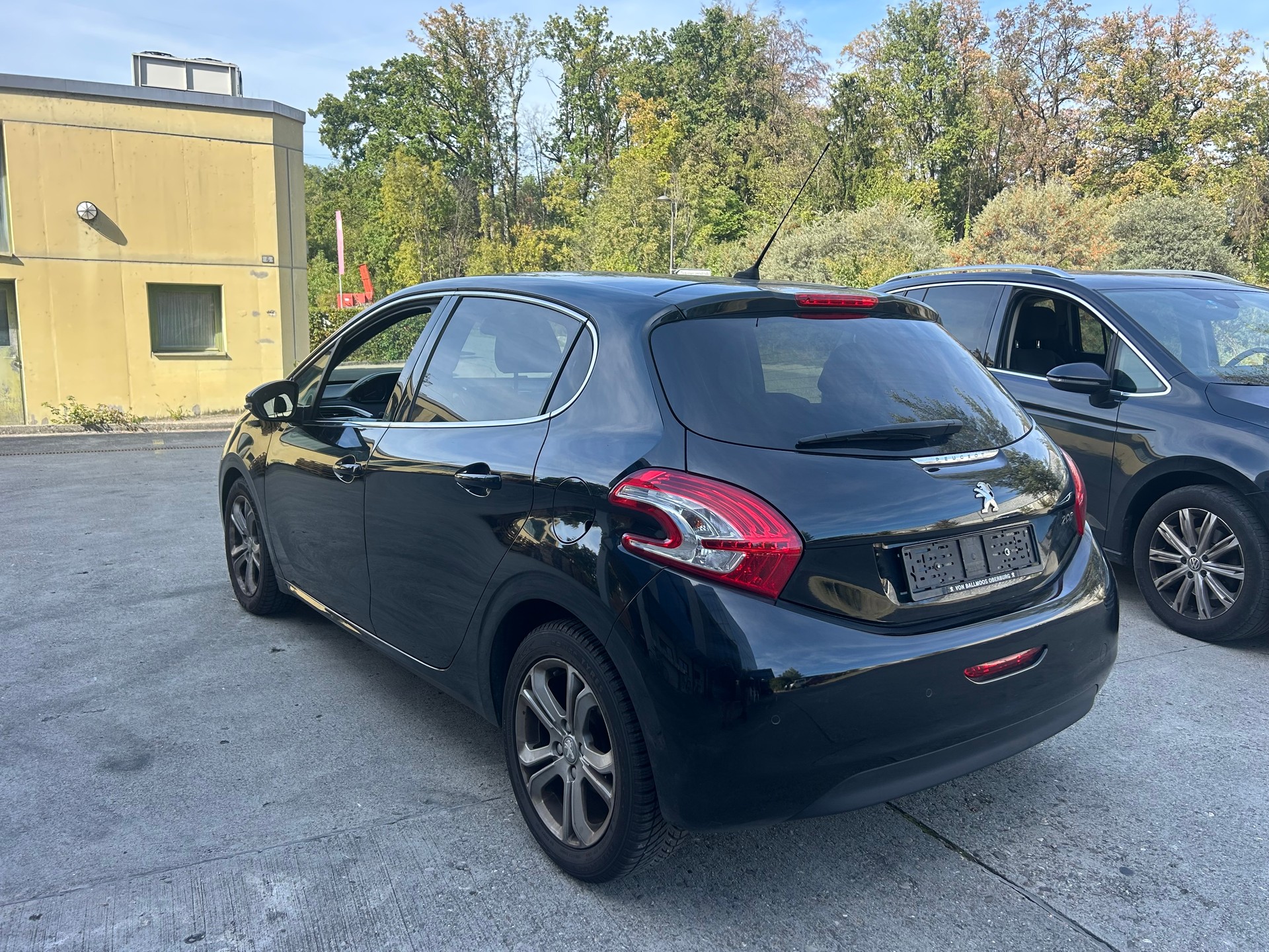 PEUGEOT 208 1.6 VTI Intuitive-image-7
