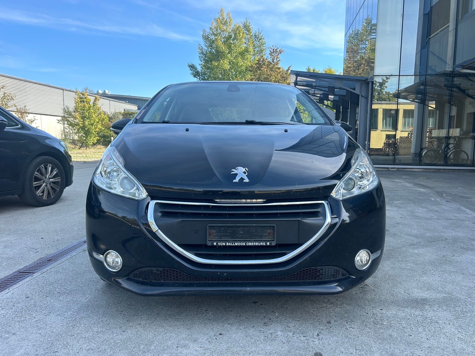 PEUGEOT 208 1.6 VTI Intuitive-image-0