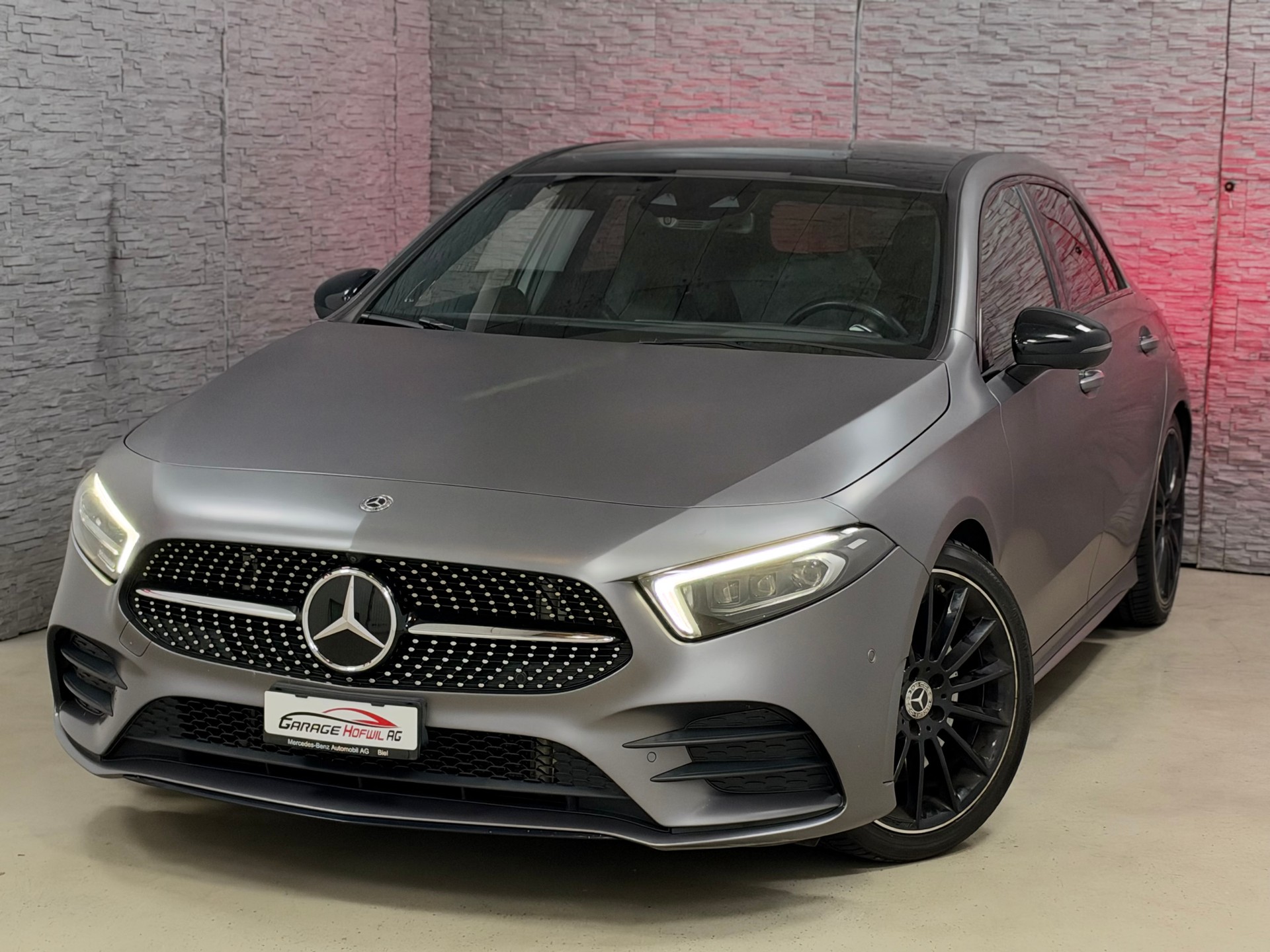MERCEDES-BENZ A 250 AMG Line 7G-DCT-image-3