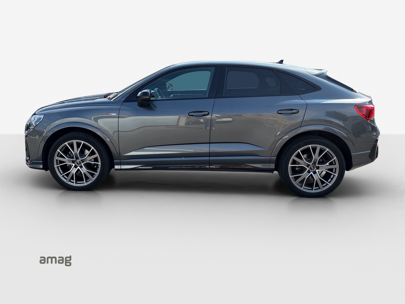 AUDI Q3 Sportback 35 TFSI S line Attraction S-tronic-image-1