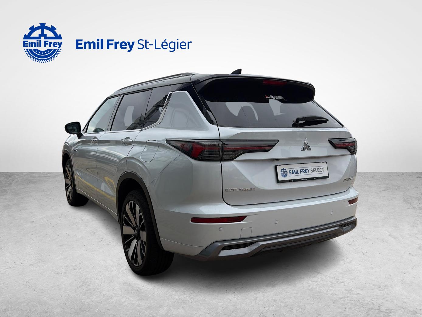 MITSUBISHI Outlander 2.4 PHEV Instyle 4x4-image-2