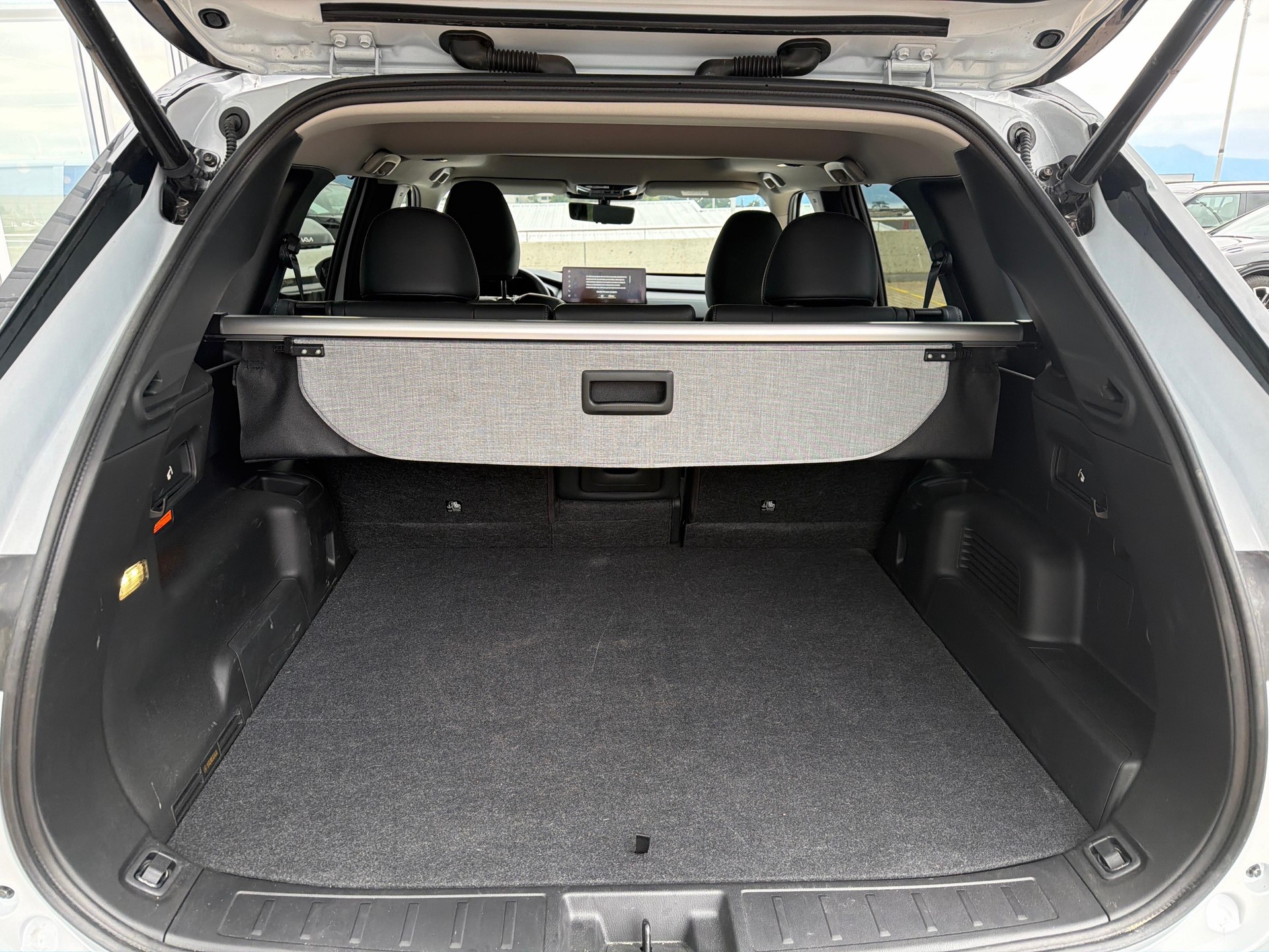 MITSUBISHI Outlander 2.4 PHEV Instyle 4x4-image-10