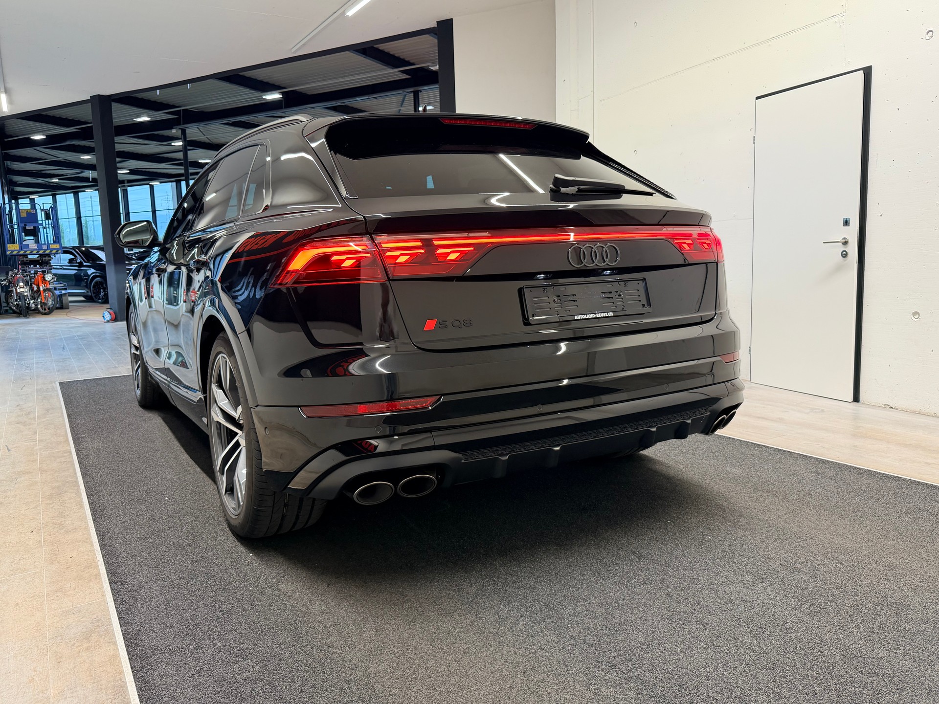 AUDI SQ8 SUV TFSI quattro tiptronic-image-7