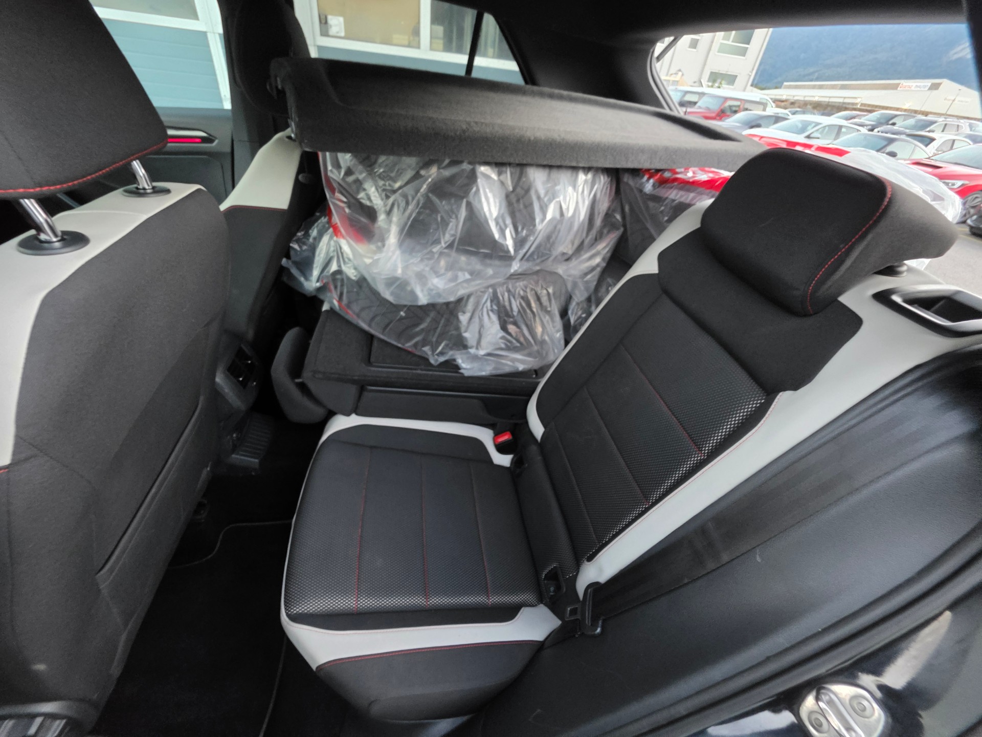 VW T-Roc 2.0 TDI SCR Sport DSG 4Motion-image-7