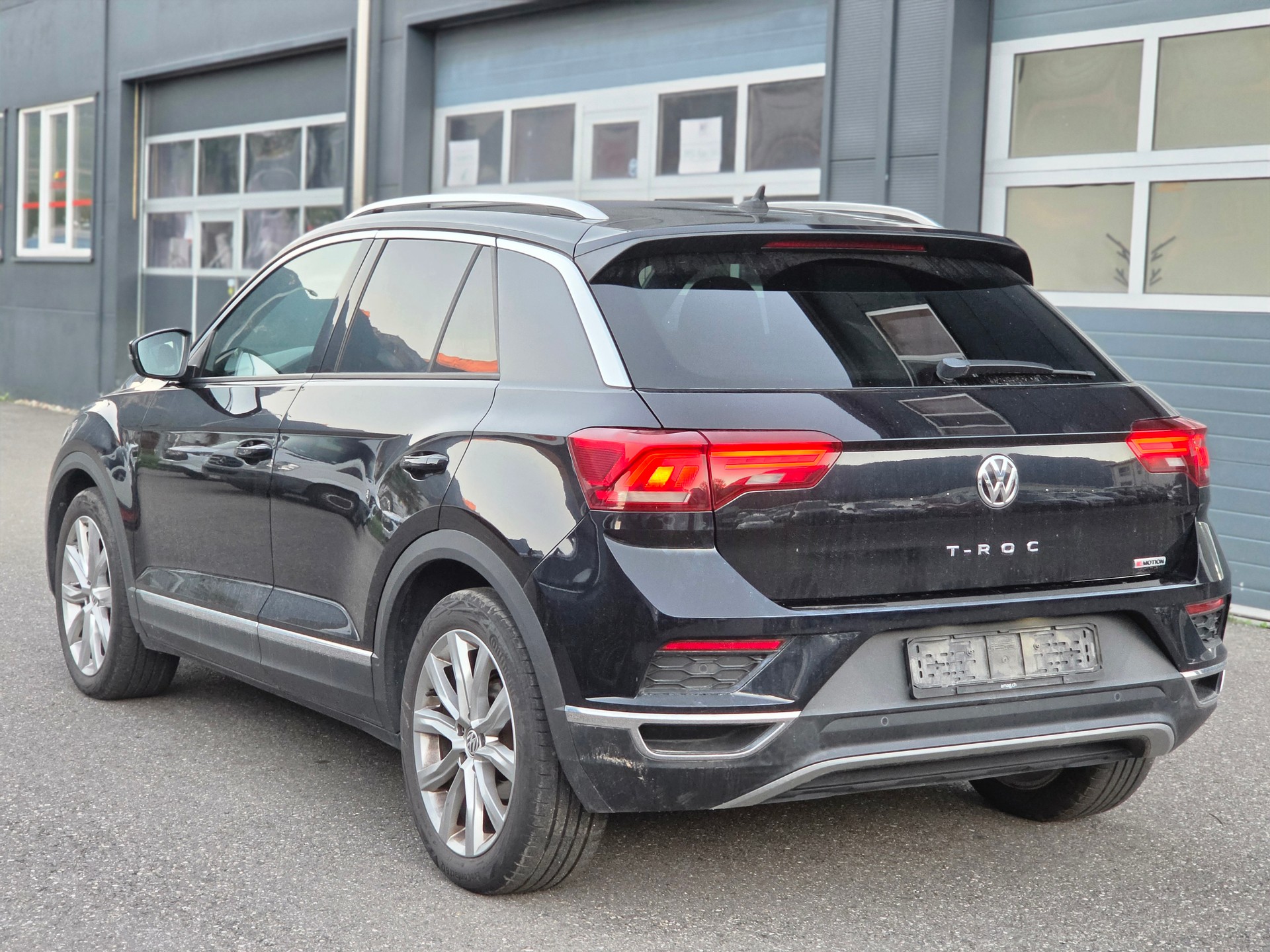 VW T-Roc 2.0 TDI SCR Sport DSG 4Motion-image-5