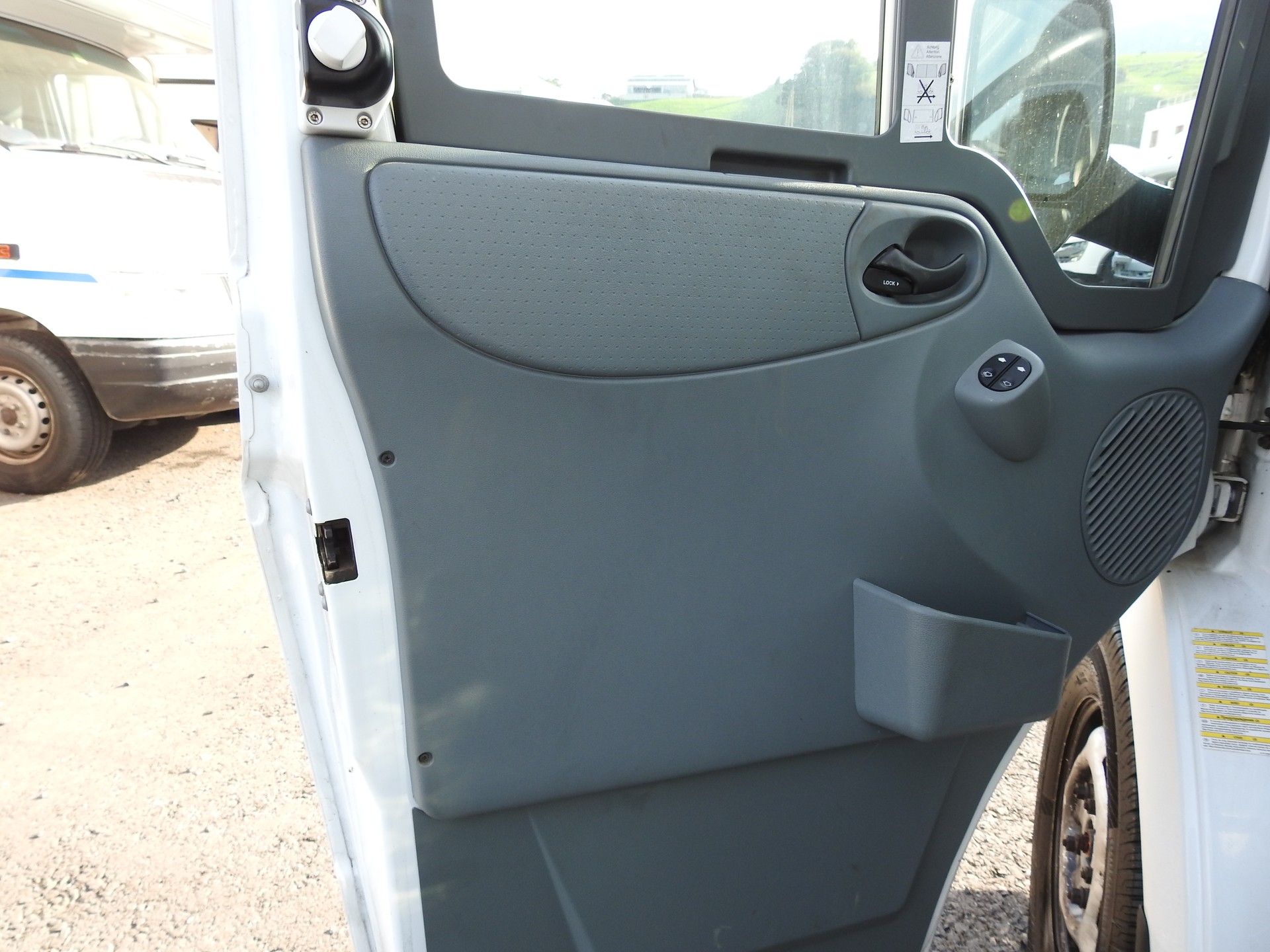 FORD Blucamp Sky 20-image-8