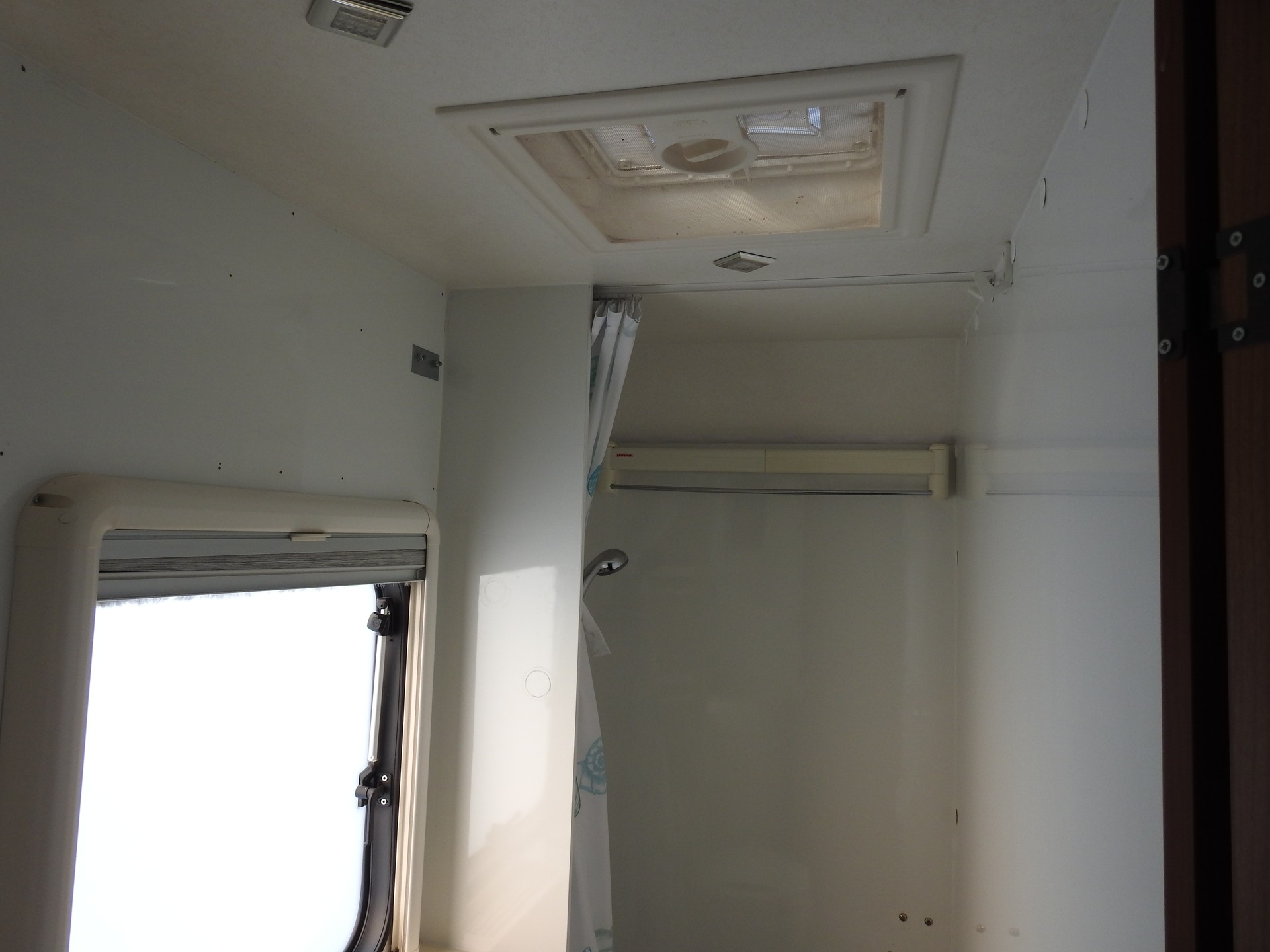 FORD Blucamp Sky 20-image-27