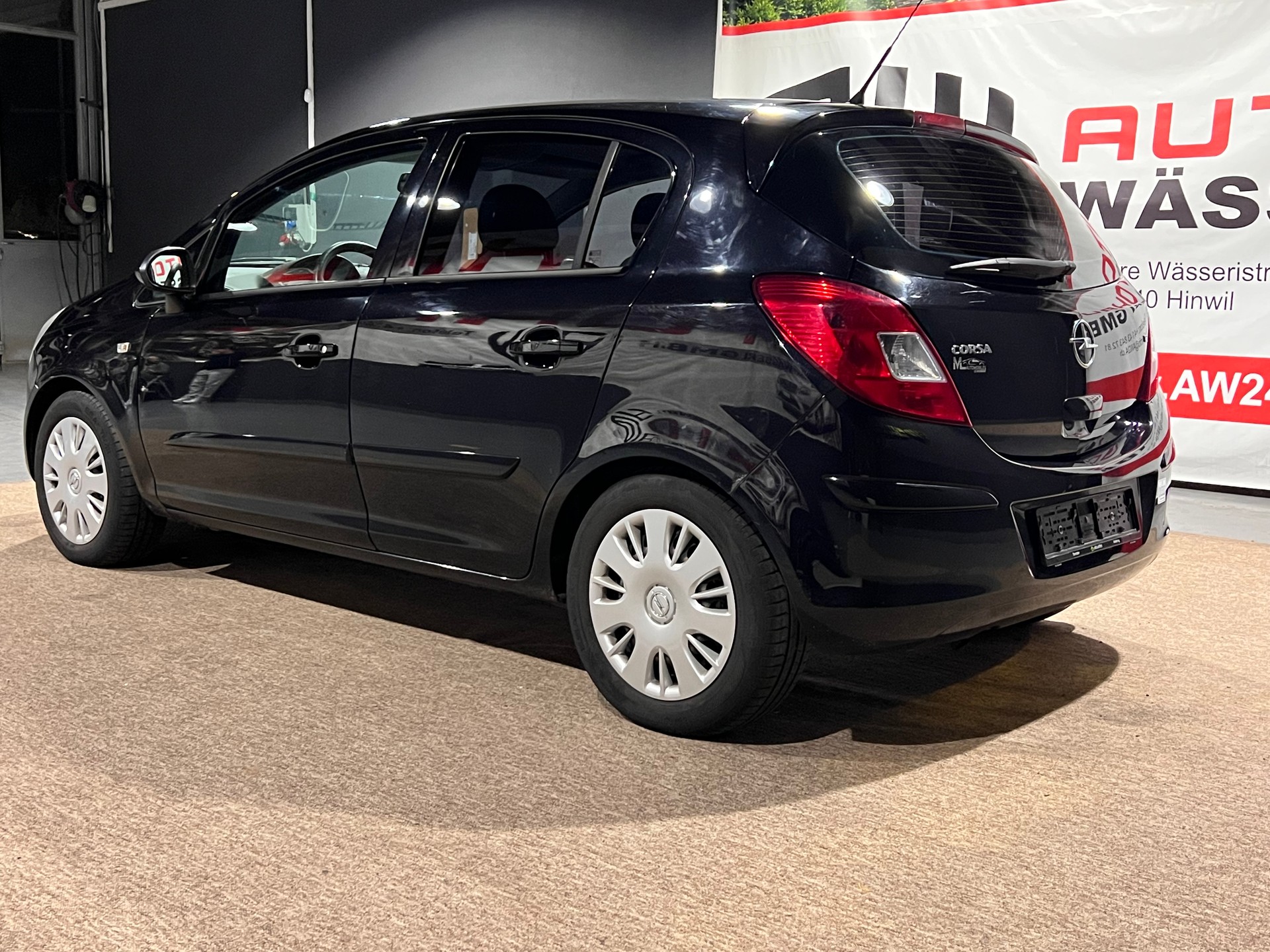 OPEL Corsa 1.2 TP Enjoy-image-4