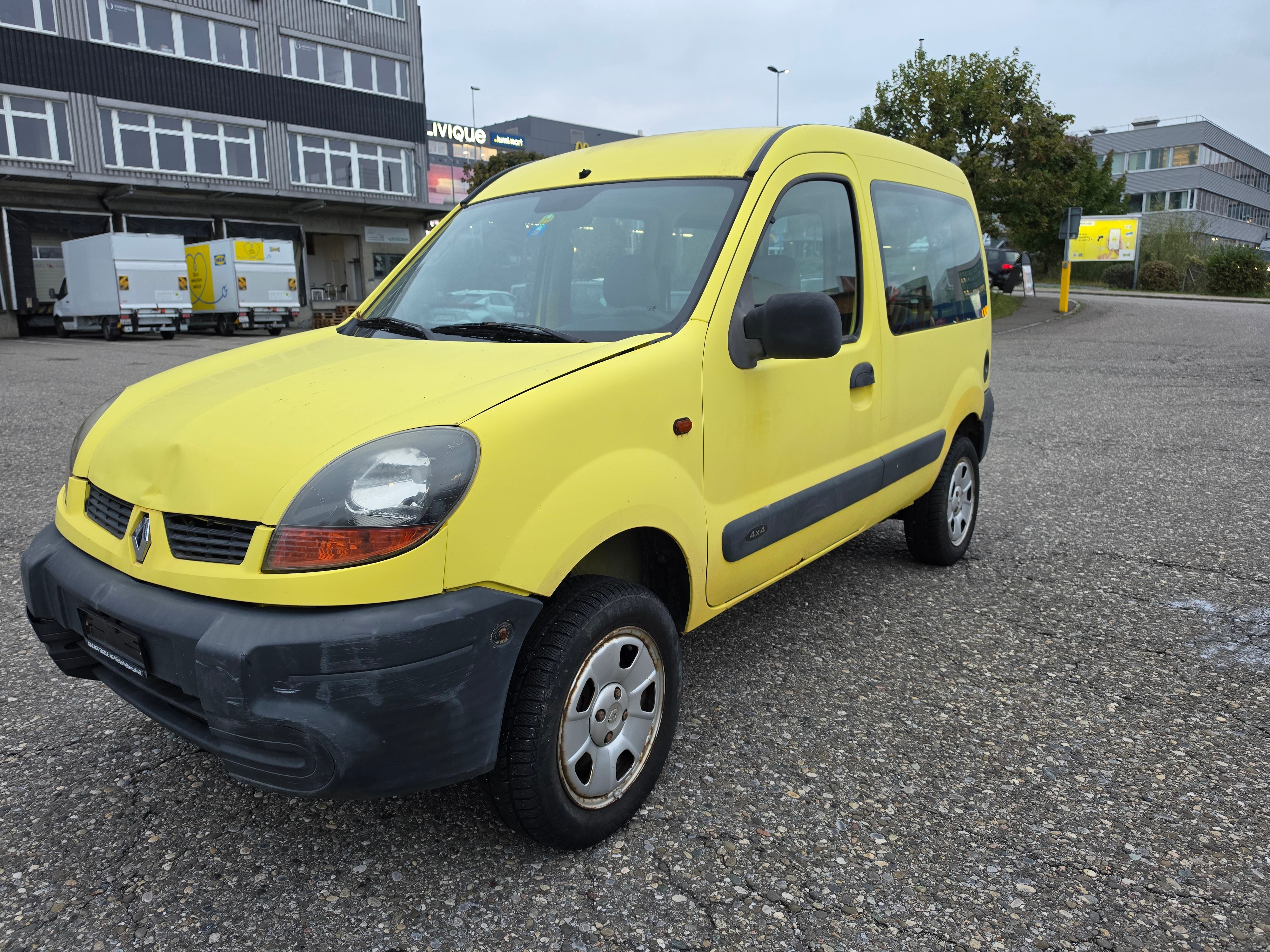 Car photo