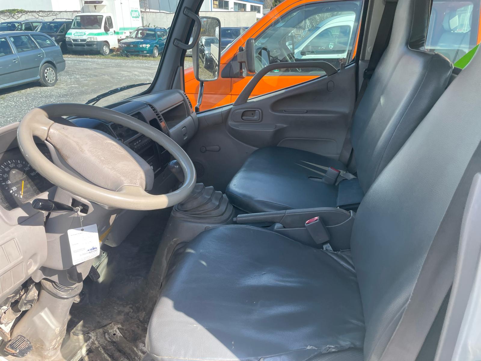 TOYOTA Dyna 150 3.0D-4D-image-5