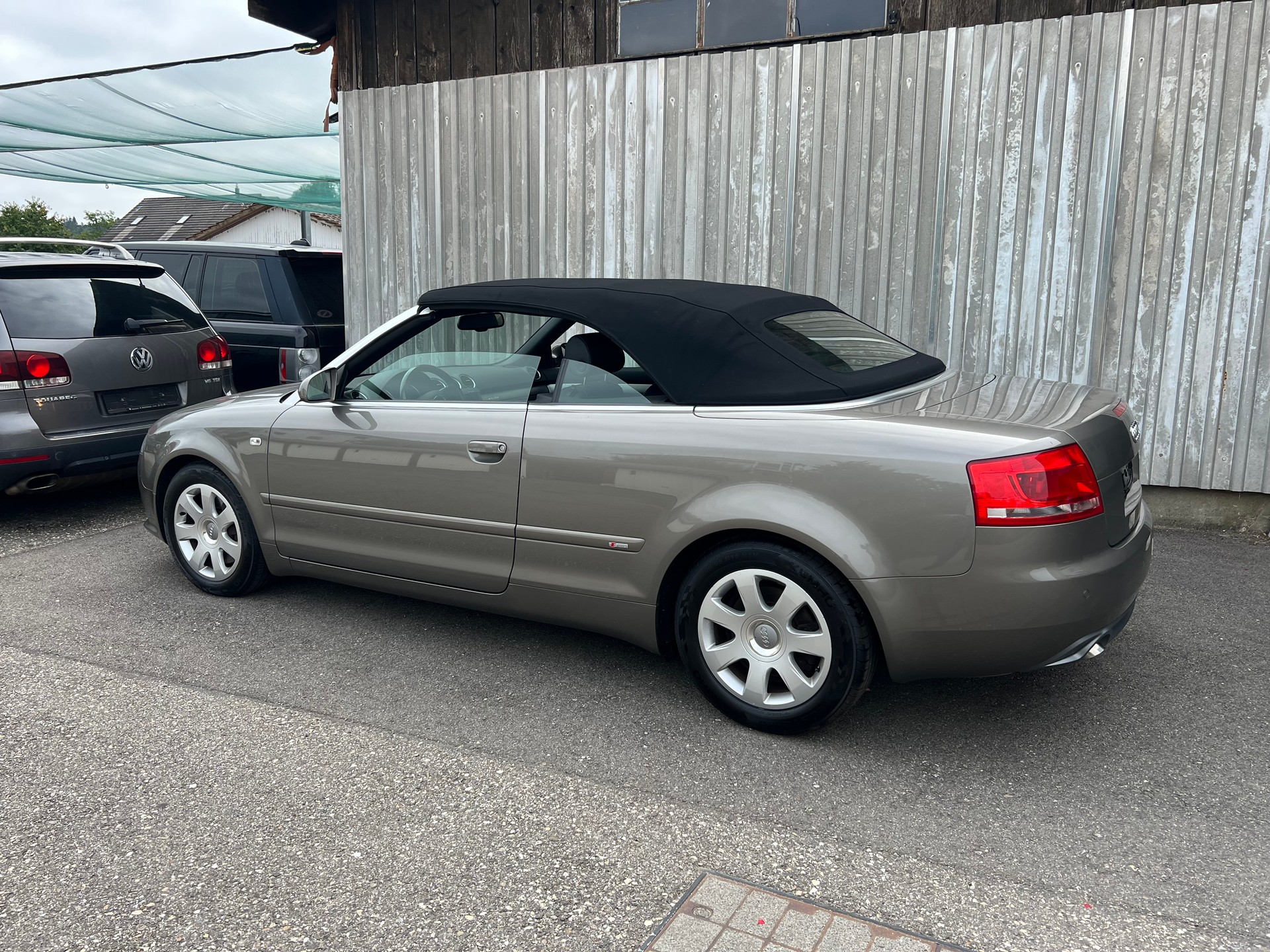 AUDI A4 Cabriolet 3.0 TDI quattro-image-8