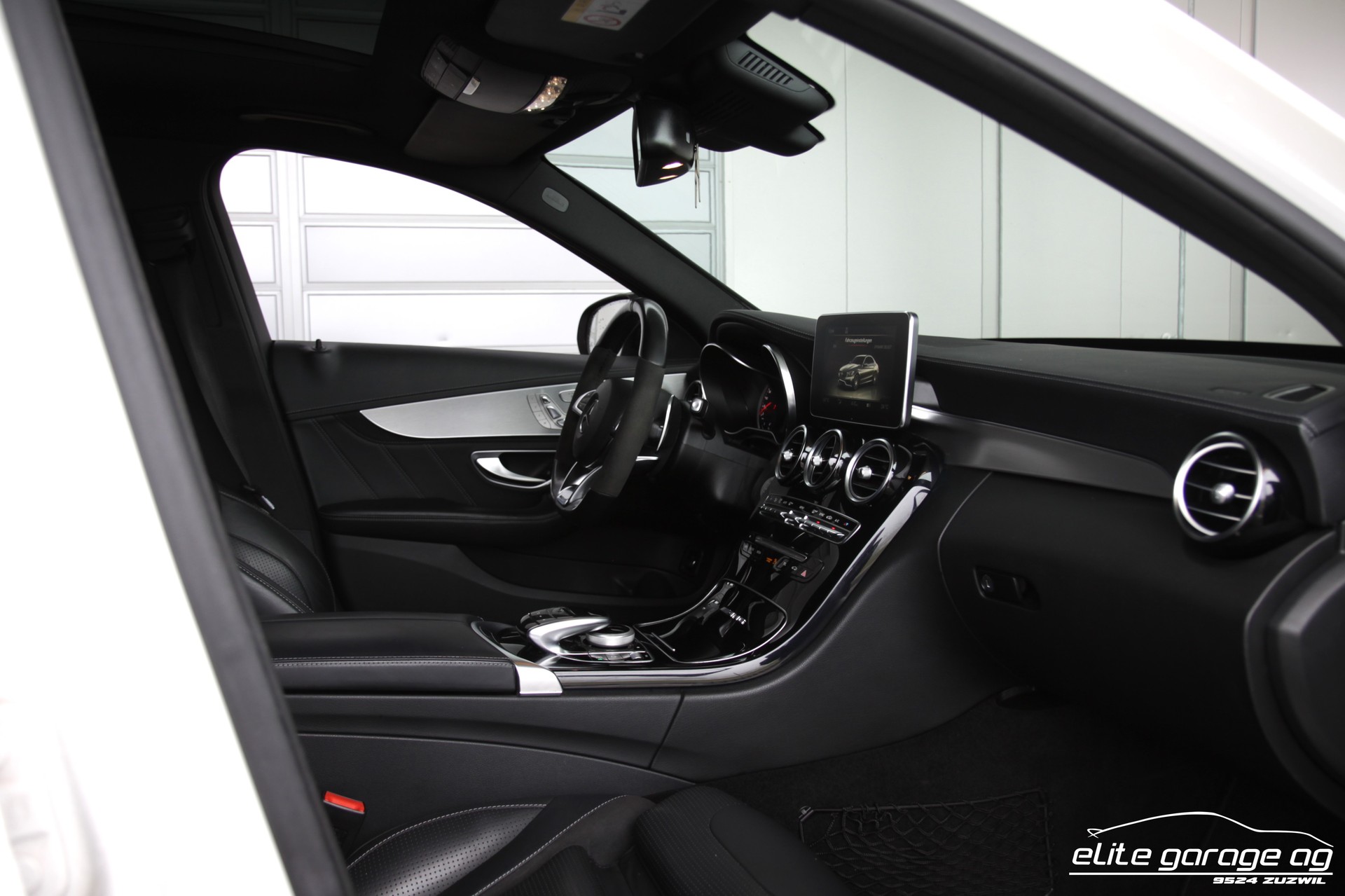 MERCEDES-BENZ C 63 S AMG Speedshift-image-15