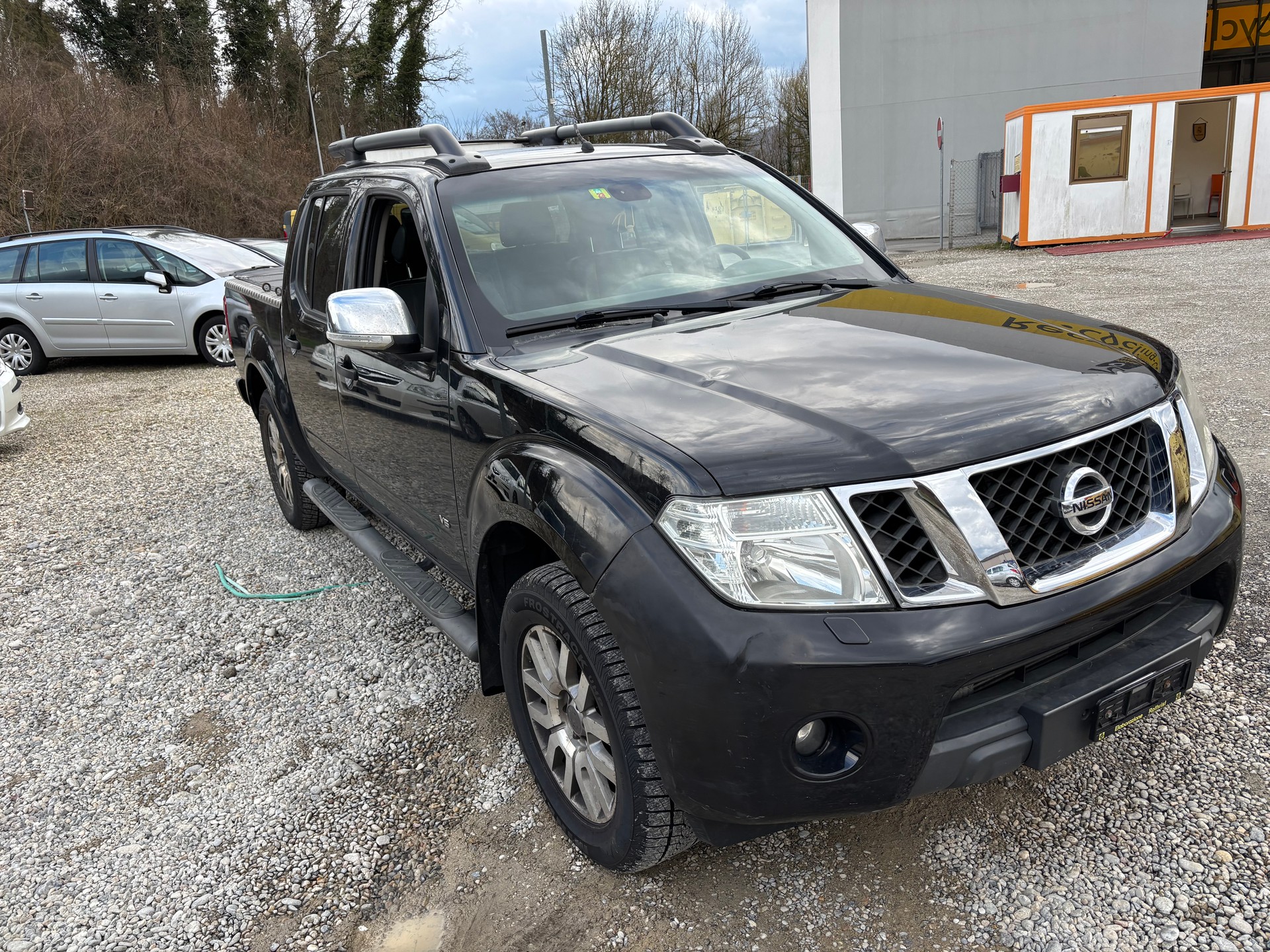 NISSAN Navara V6 Double Cab LE 3.0 dCi 4WD LB Automat-image-1