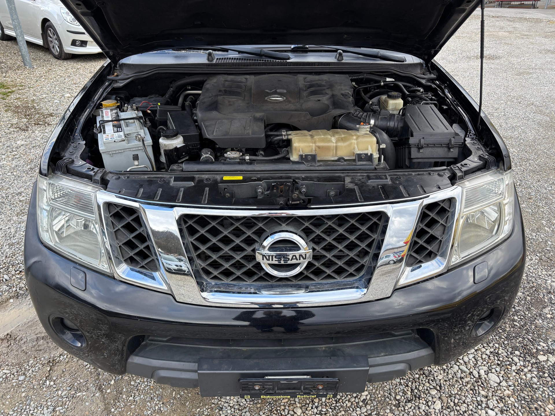 NISSAN Navara V6 Double Cab LE 3.0 dCi 4WD LB Automat-image-11