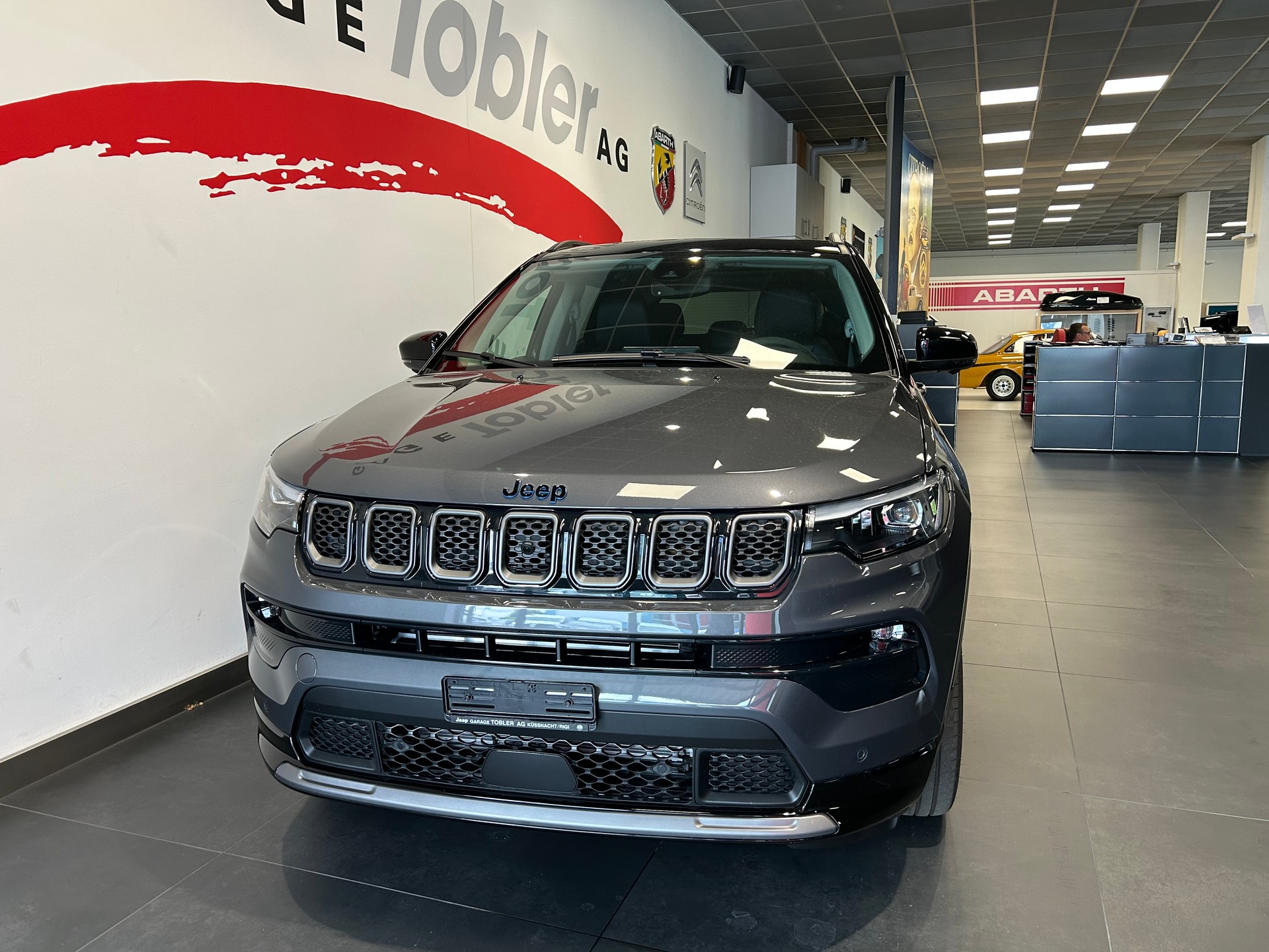 JEEP Compass 1.3 T PHEV Summit Sky AWD-image-2