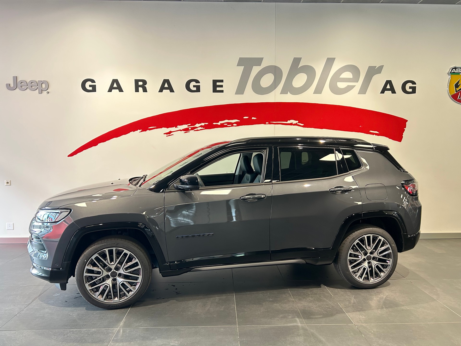 JEEP Compass 1.3 T PHEV Summit Sky AWD-image-6