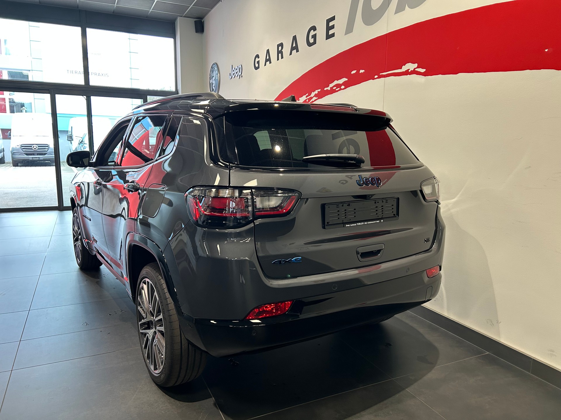 JEEP Compass 1.3 T PHEV Summit Sky AWD-image-17