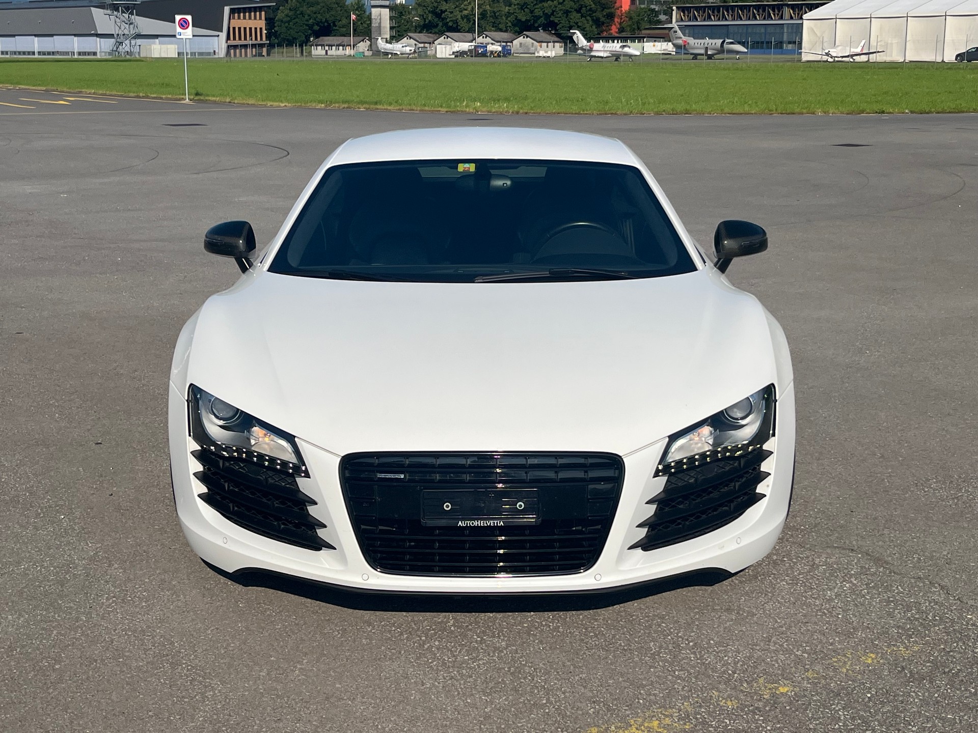 AUDI R8 Coupé 4.2-image-1